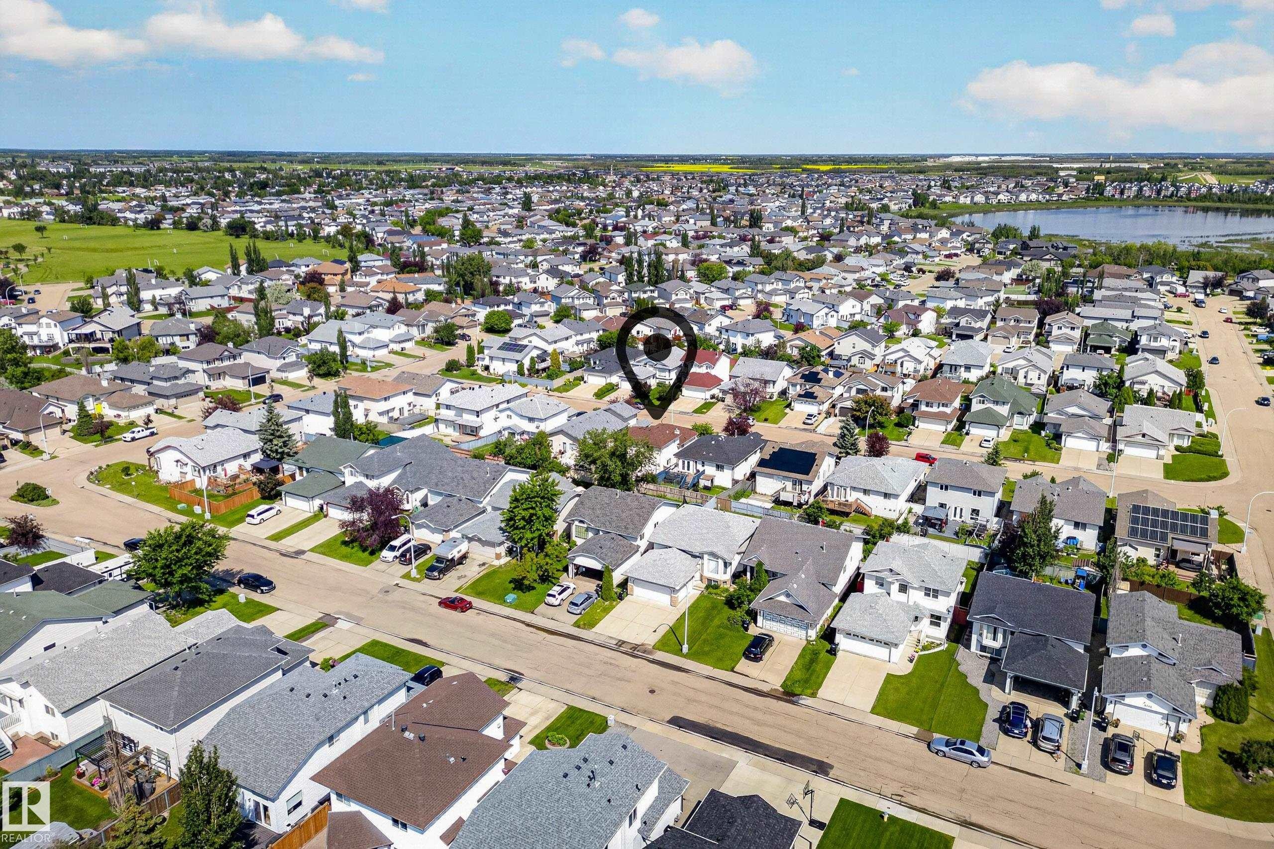 8329 171A Avenue Nw, Edmonton, AB