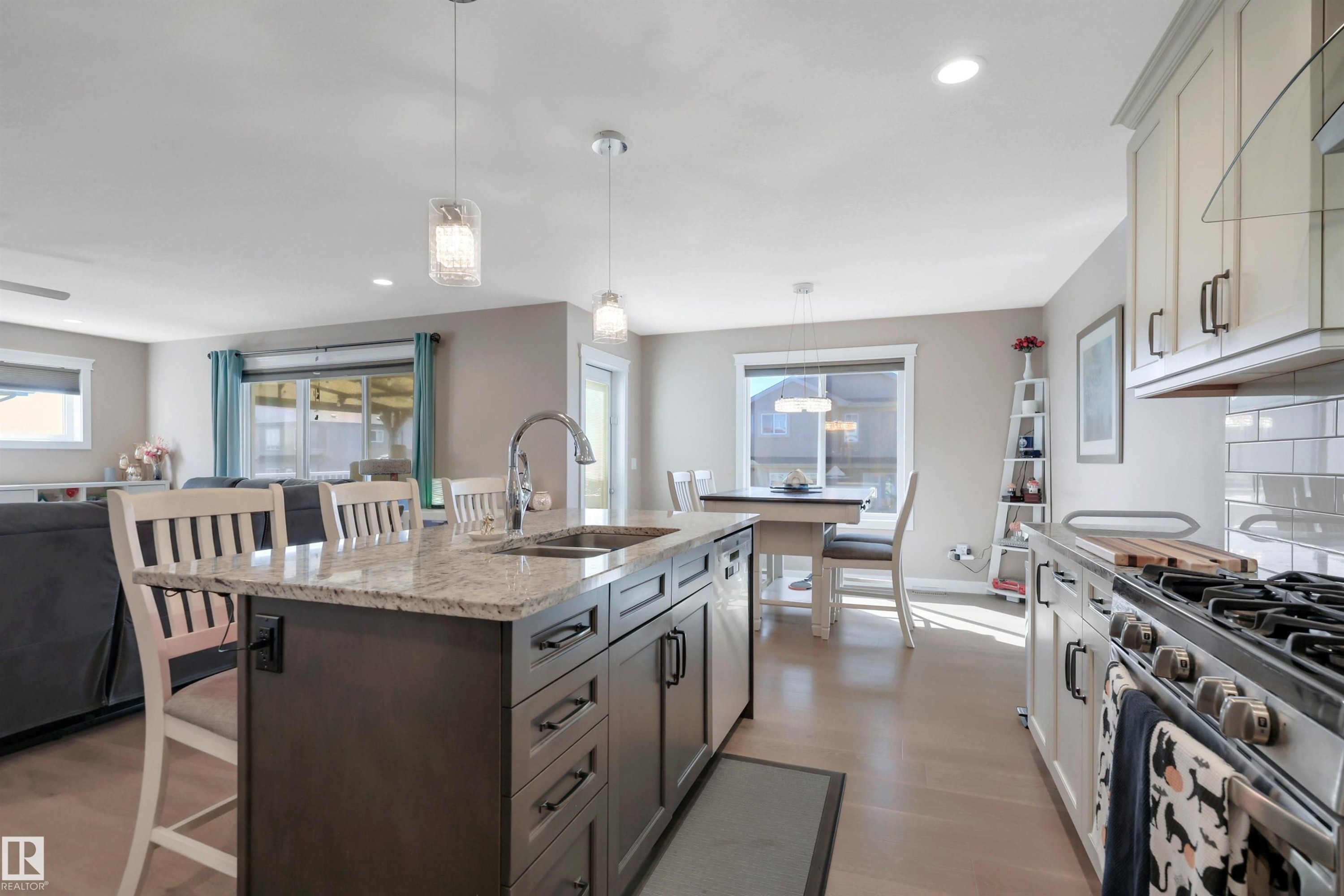 34 Southbridge Cres, Calmar, AB
