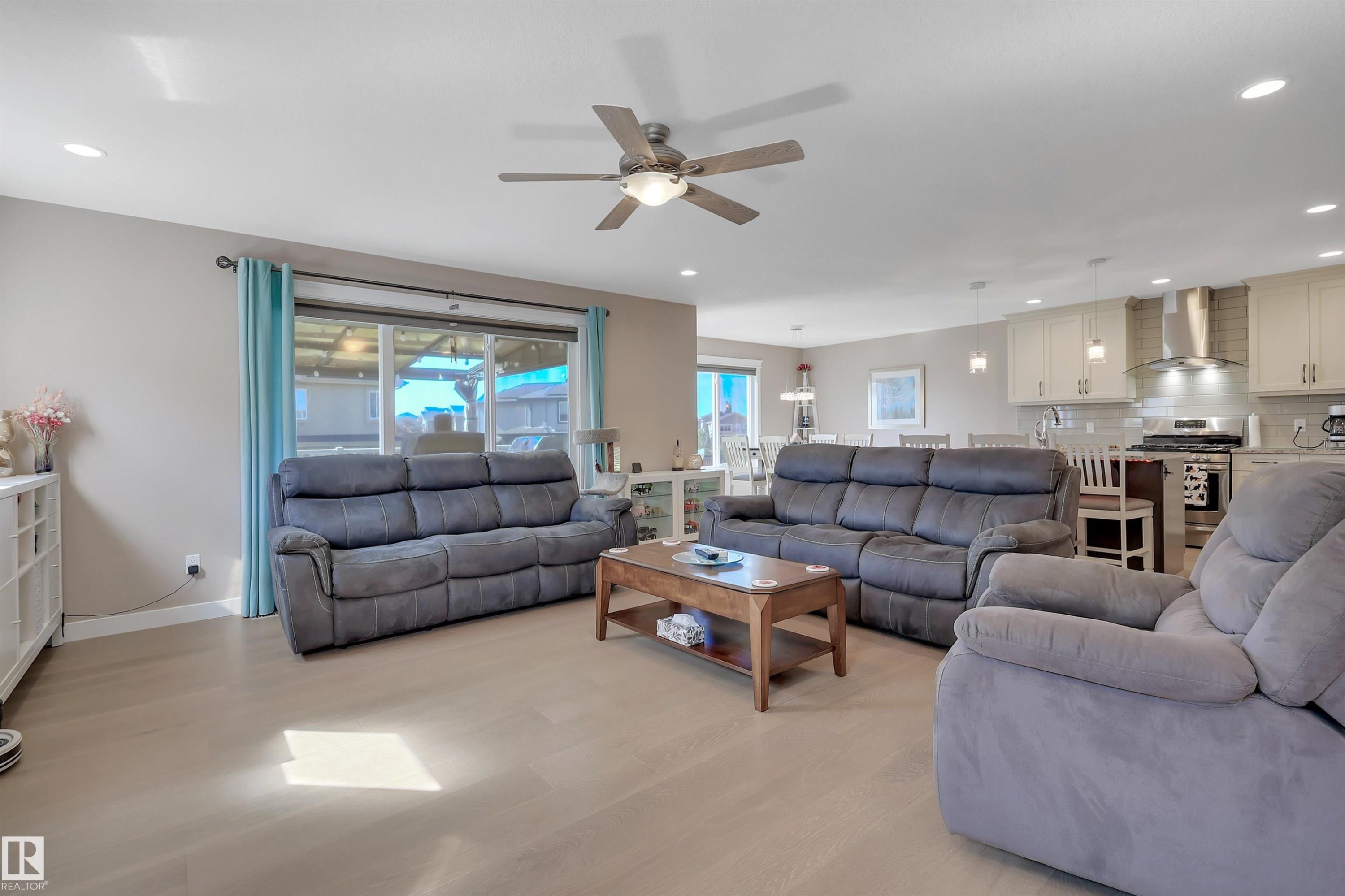 34 Southbridge Cres, Calmar, AB