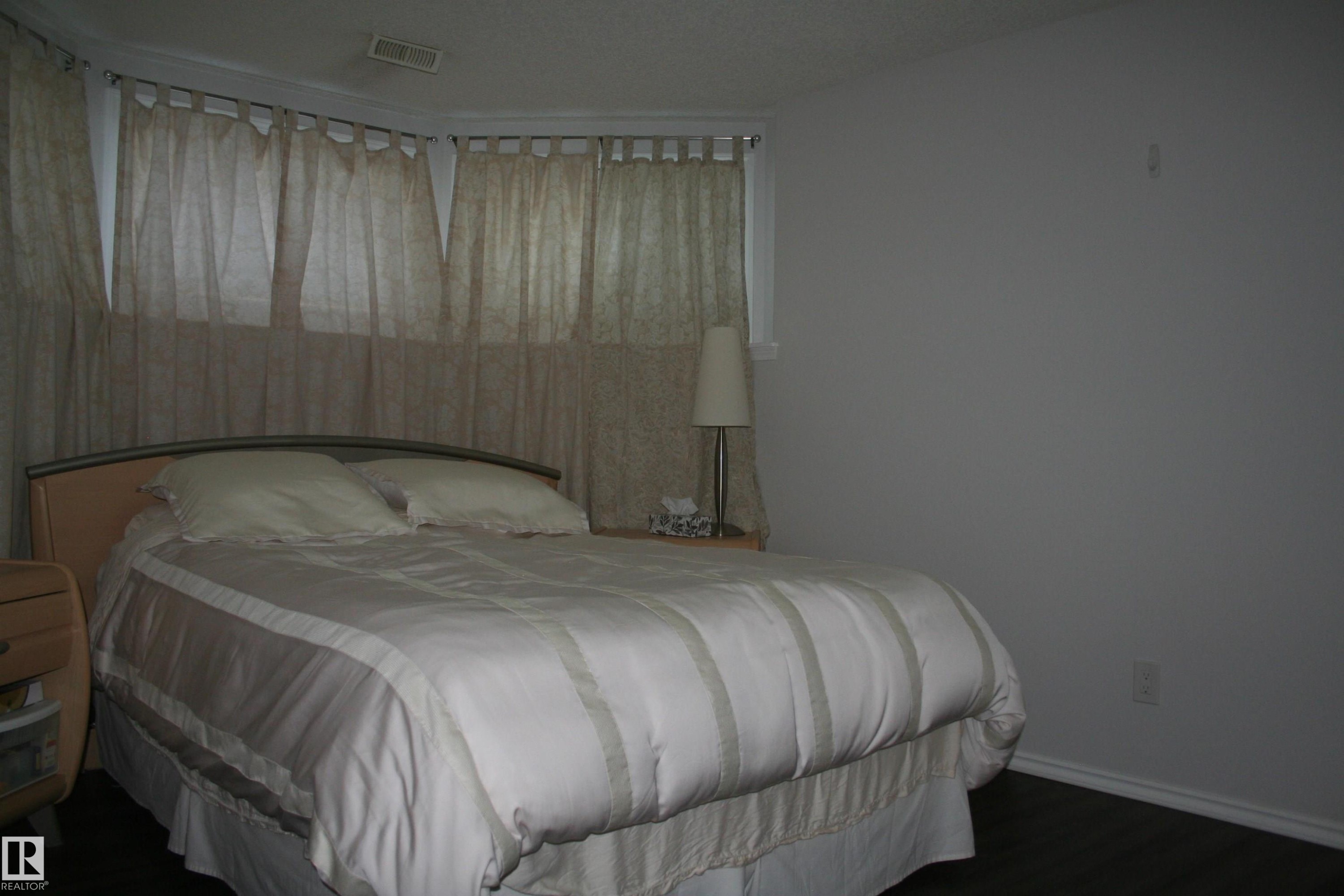 263 Dunvegan Road Nw, Edmonton, AB