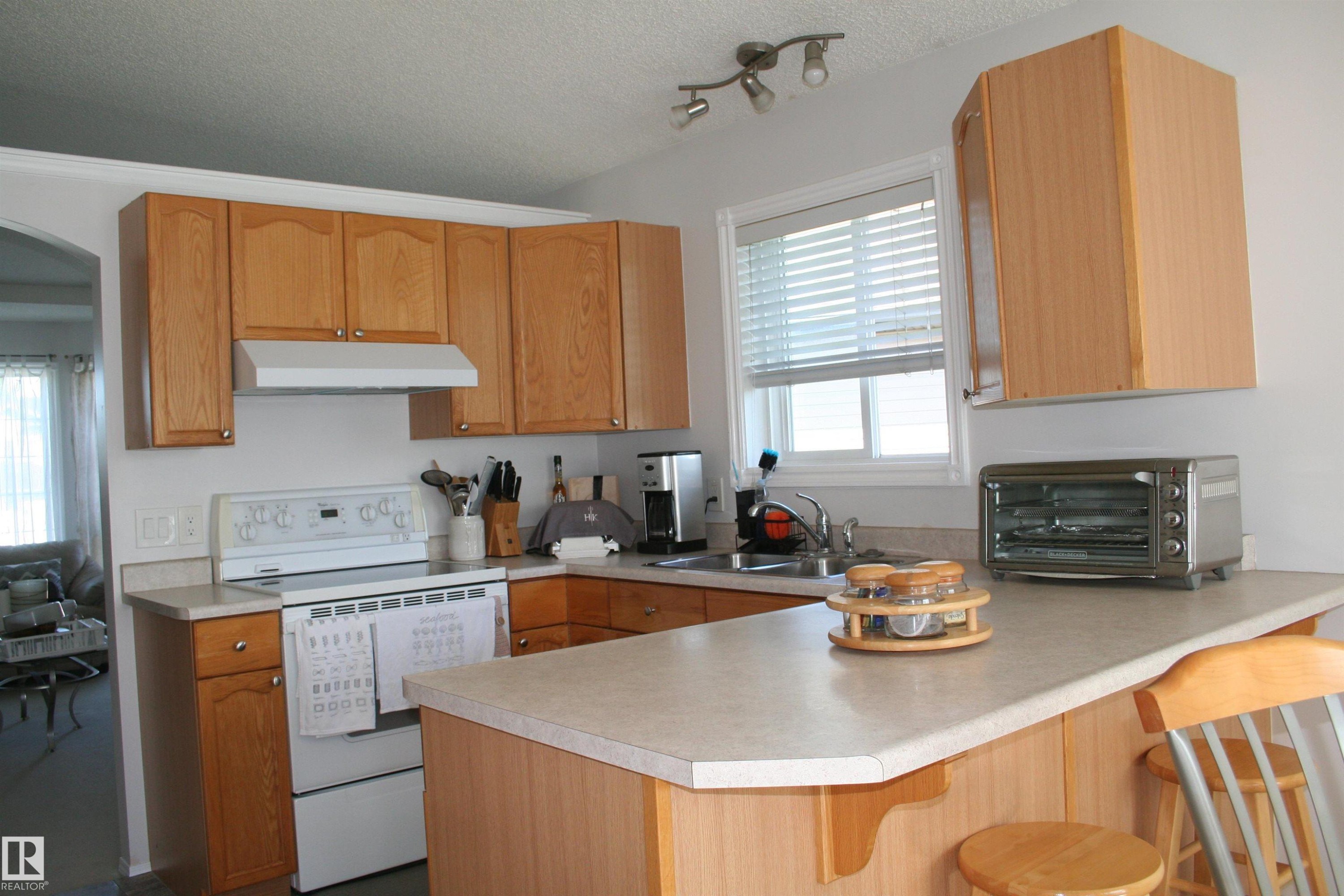 263 Dunvegan Road Nw, Edmonton, AB