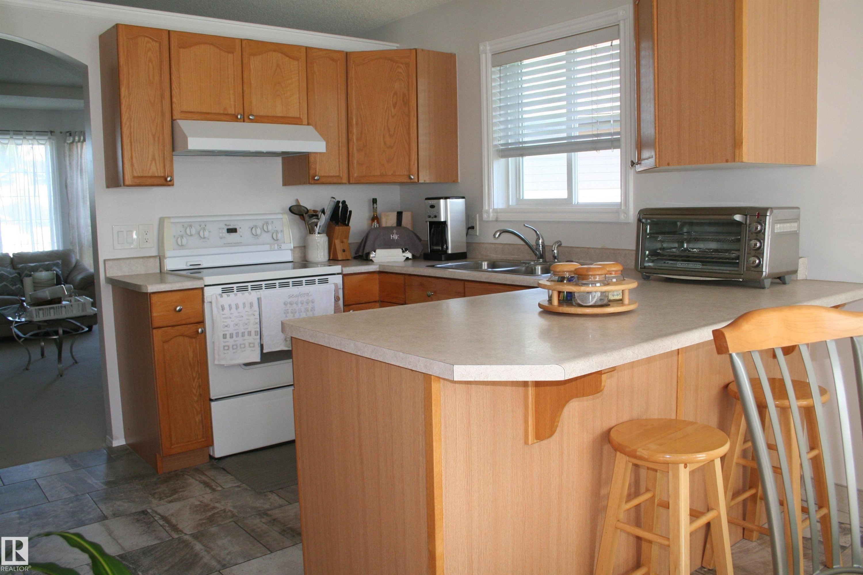 263 Dunvegan Road Nw, Edmonton, AB