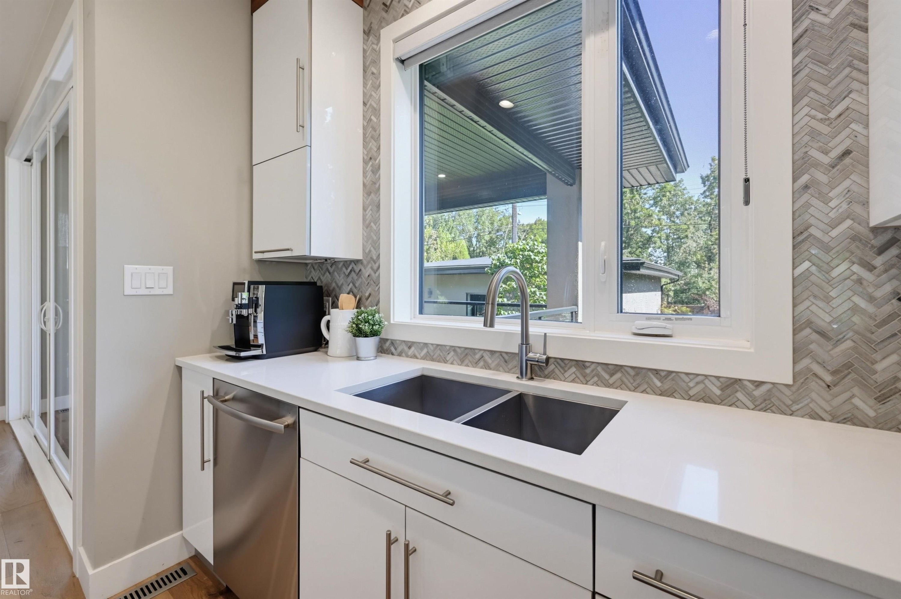 9235 148 Street Nw, Edmonton, AB