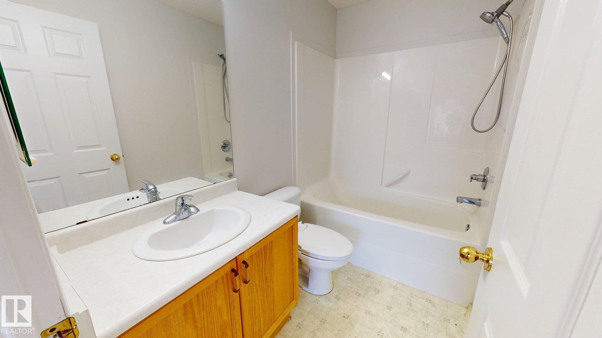 7936 3 Avenue Sw, Edmonton, AB