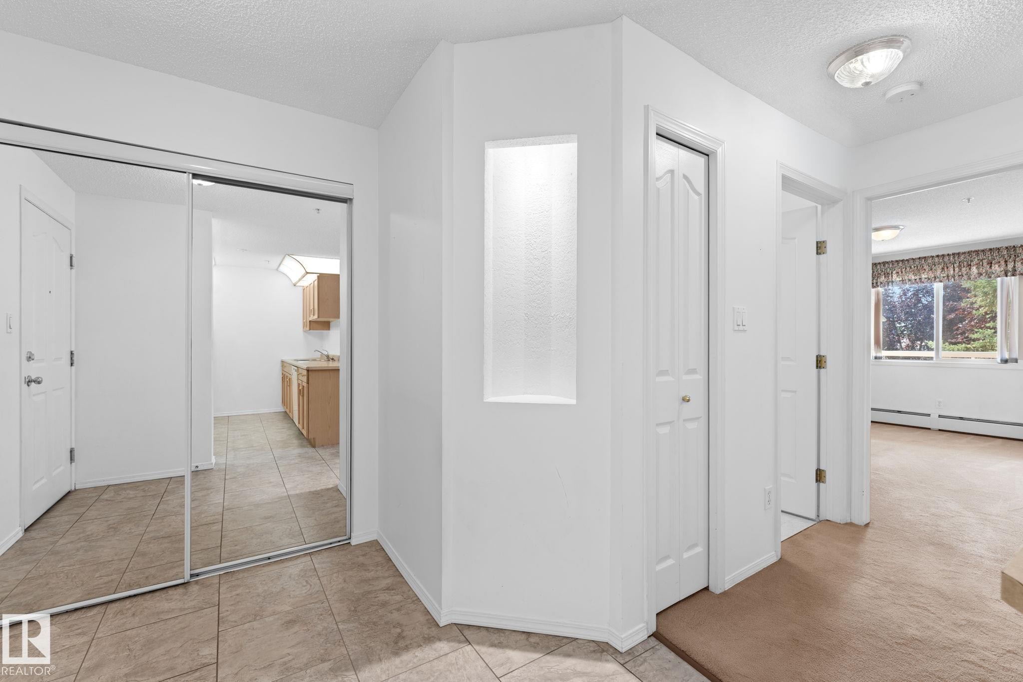 #225 10511 42 Av Nw, Edmonton, AB