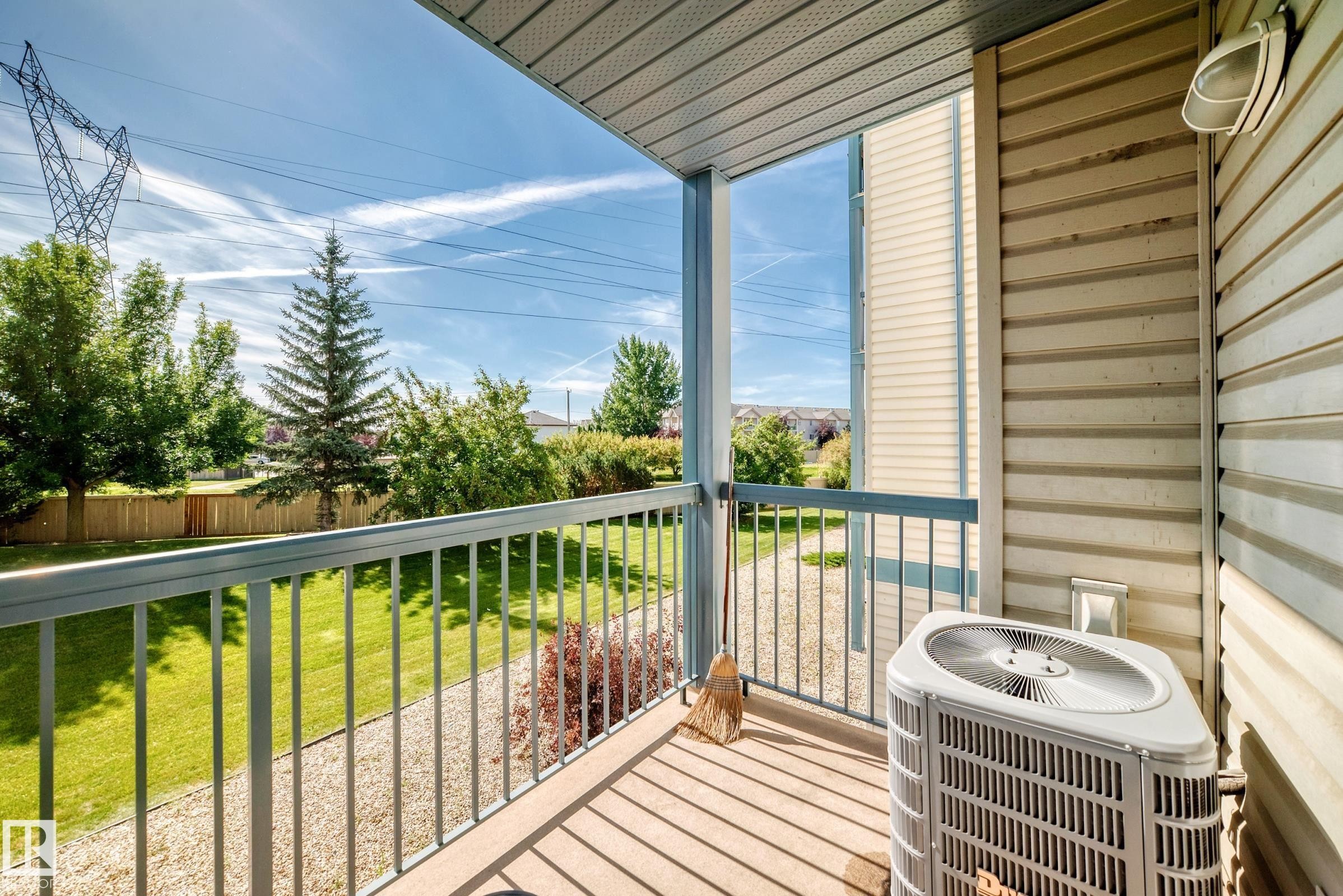 #204 16303 95 St Nw, Edmonton, AB