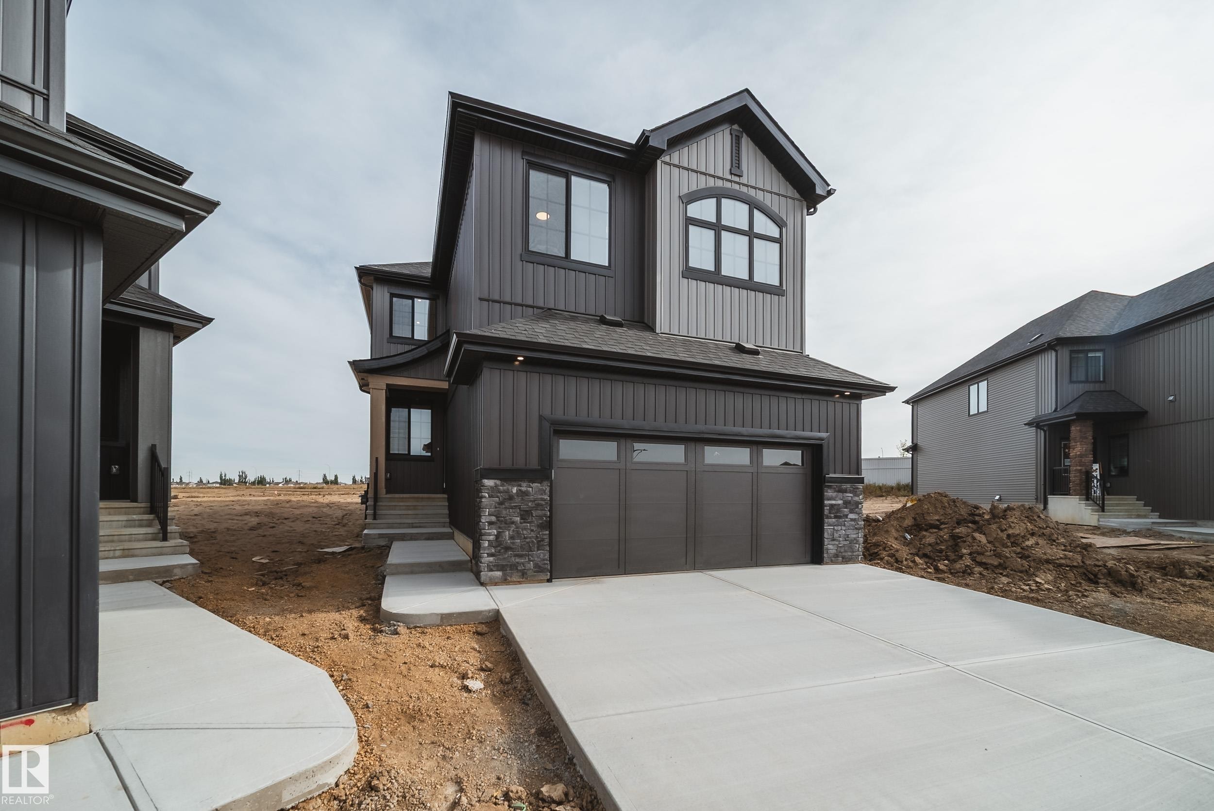 73 Chartres Close, St. Albert, AB