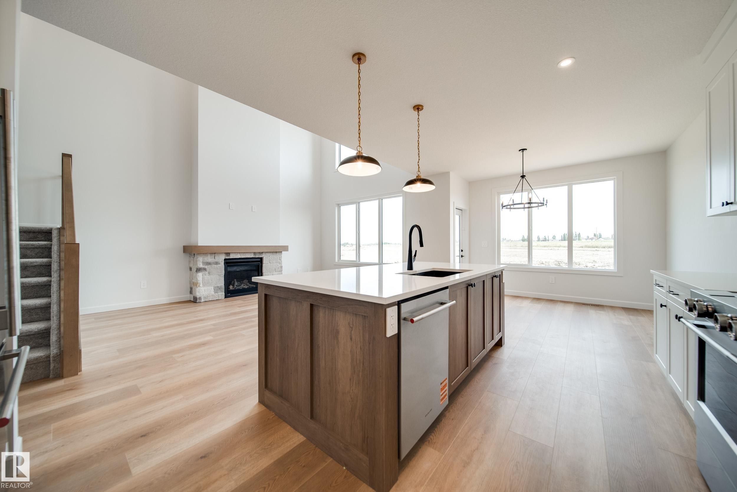 73 Chartres Close, St. Albert, AB