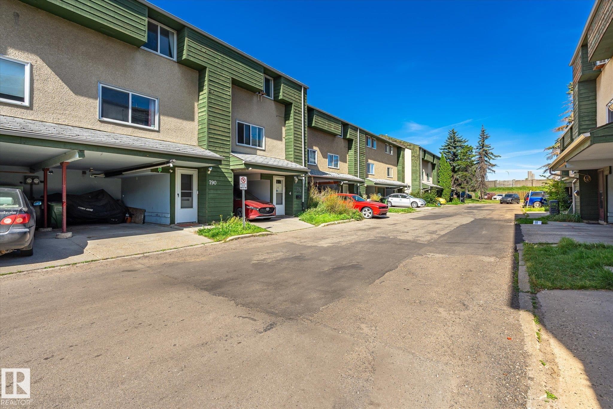 790 Abbottsfield Road Nw, Edmonton, AB