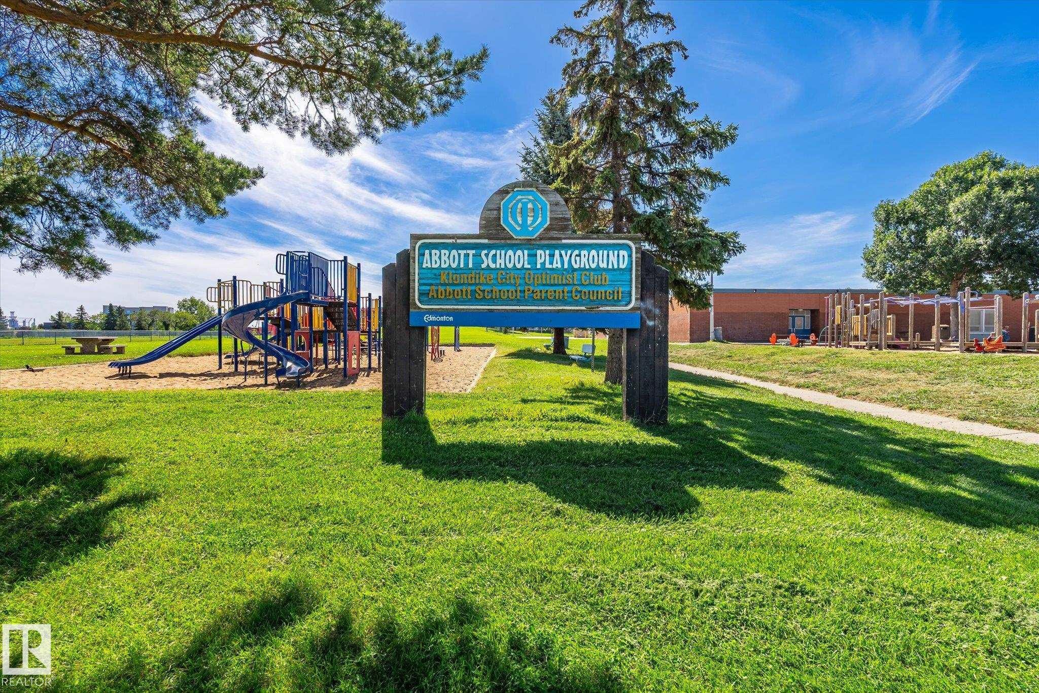 790 Abbottsfield Road Nw, Edmonton, AB