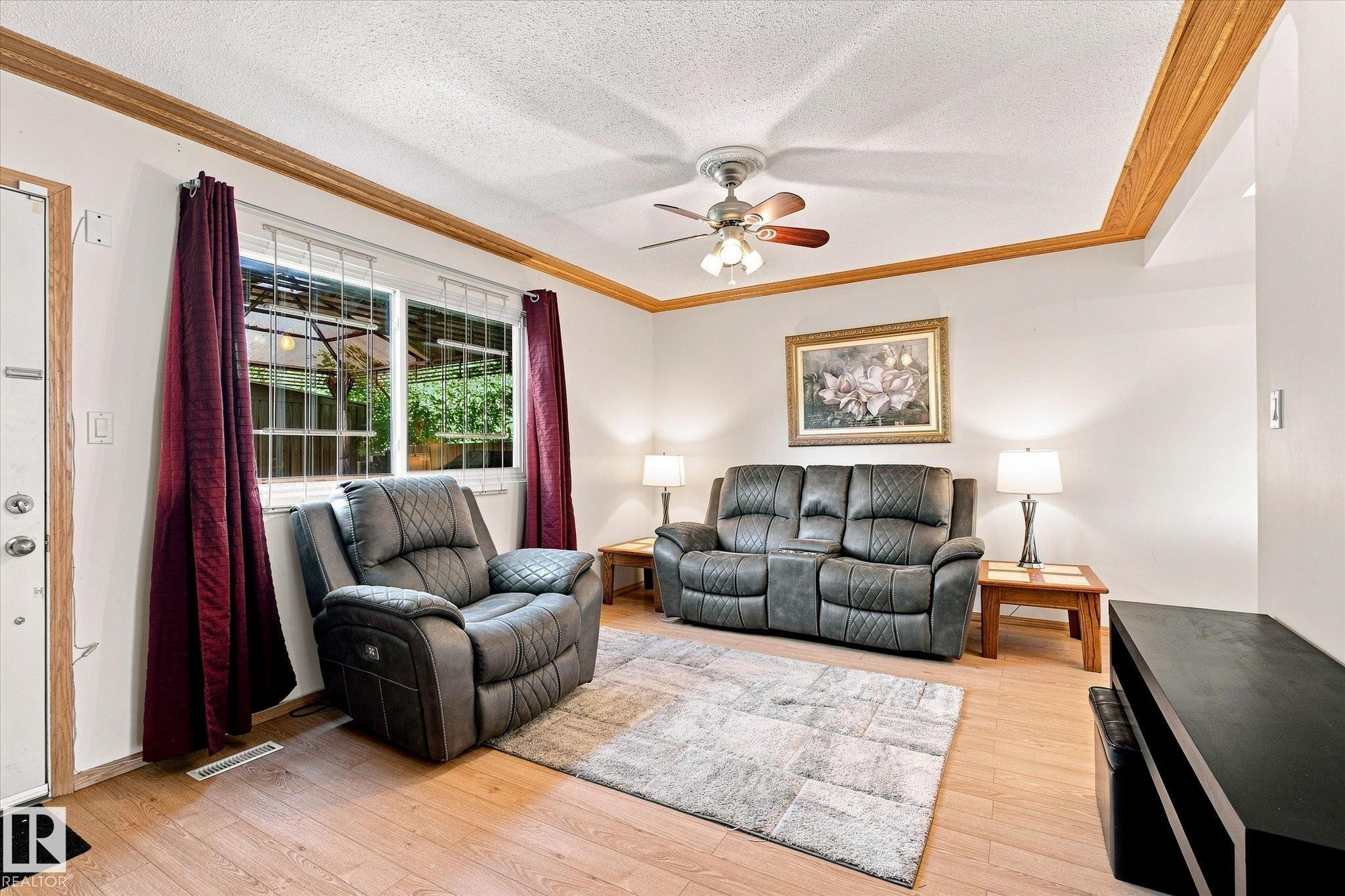 790 Abbottsfield Road Nw, Edmonton, AB