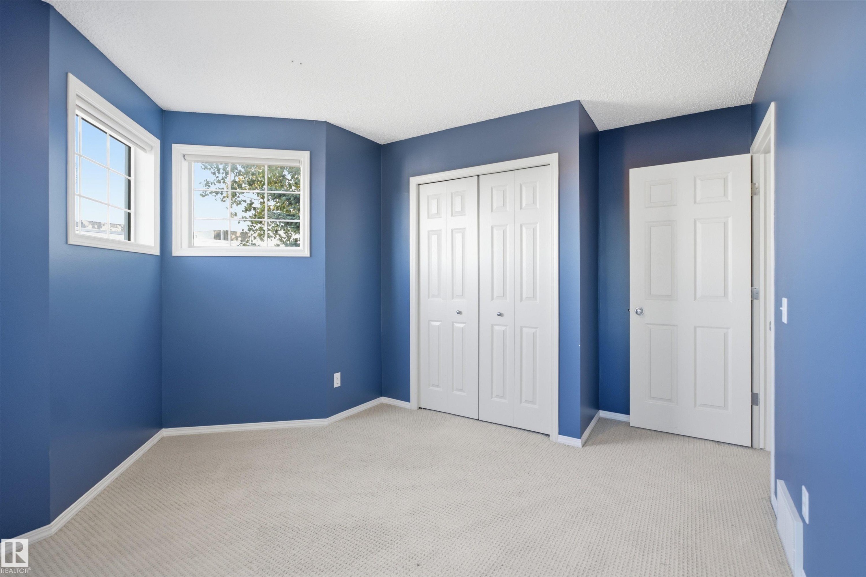 #84 8304 11 Av Sw, Edmonton, AB