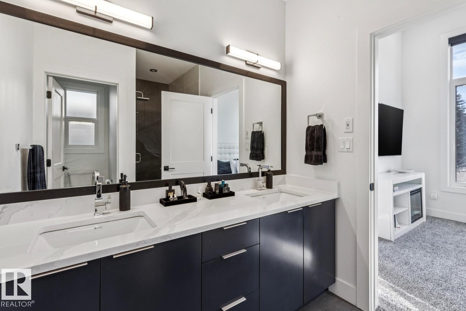 9323 75 Avenue Nw, Edmonton, AB