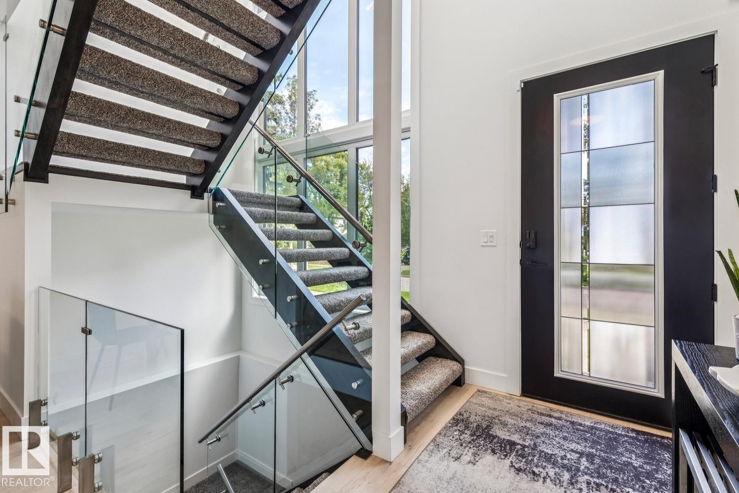 9323 75 Avenue Nw, Edmonton, AB