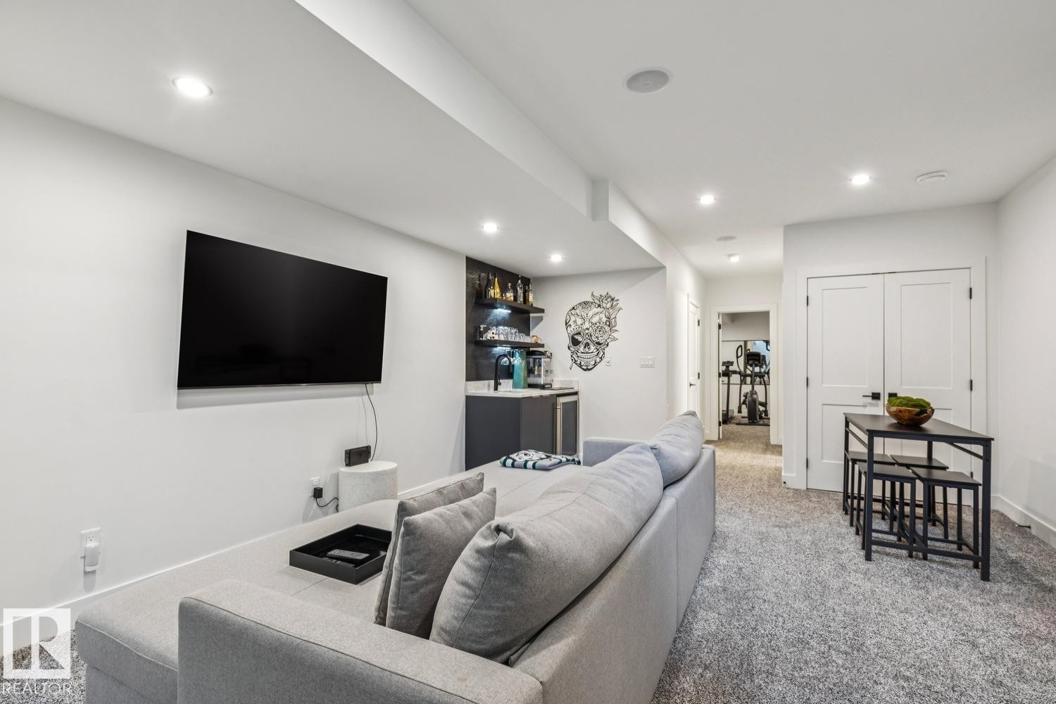 9323 75 Avenue Nw, Edmonton, AB