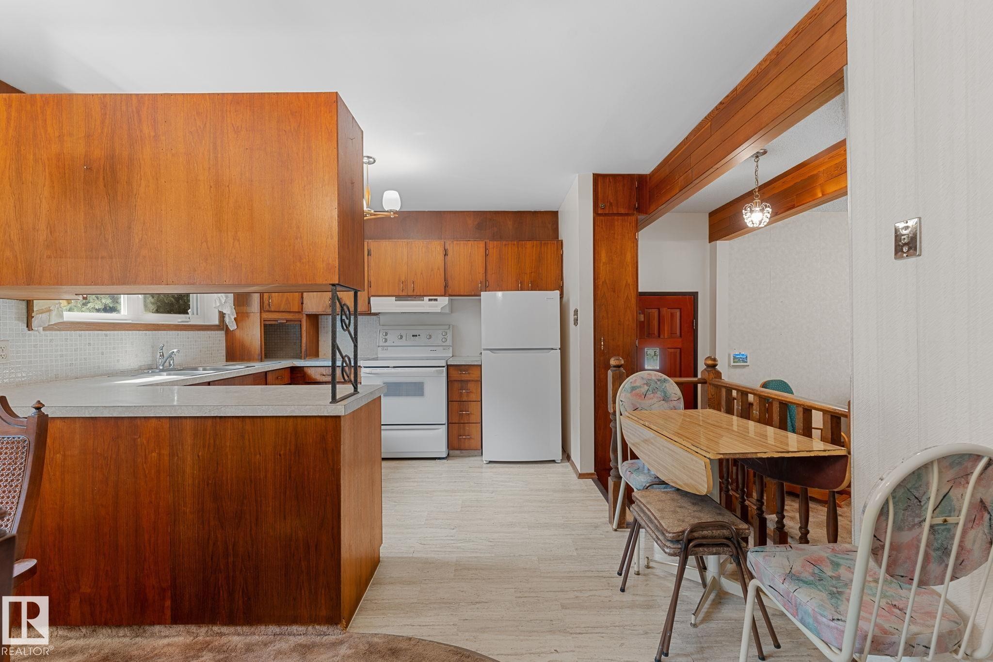 5020 53 Avenue, Onoway, AB