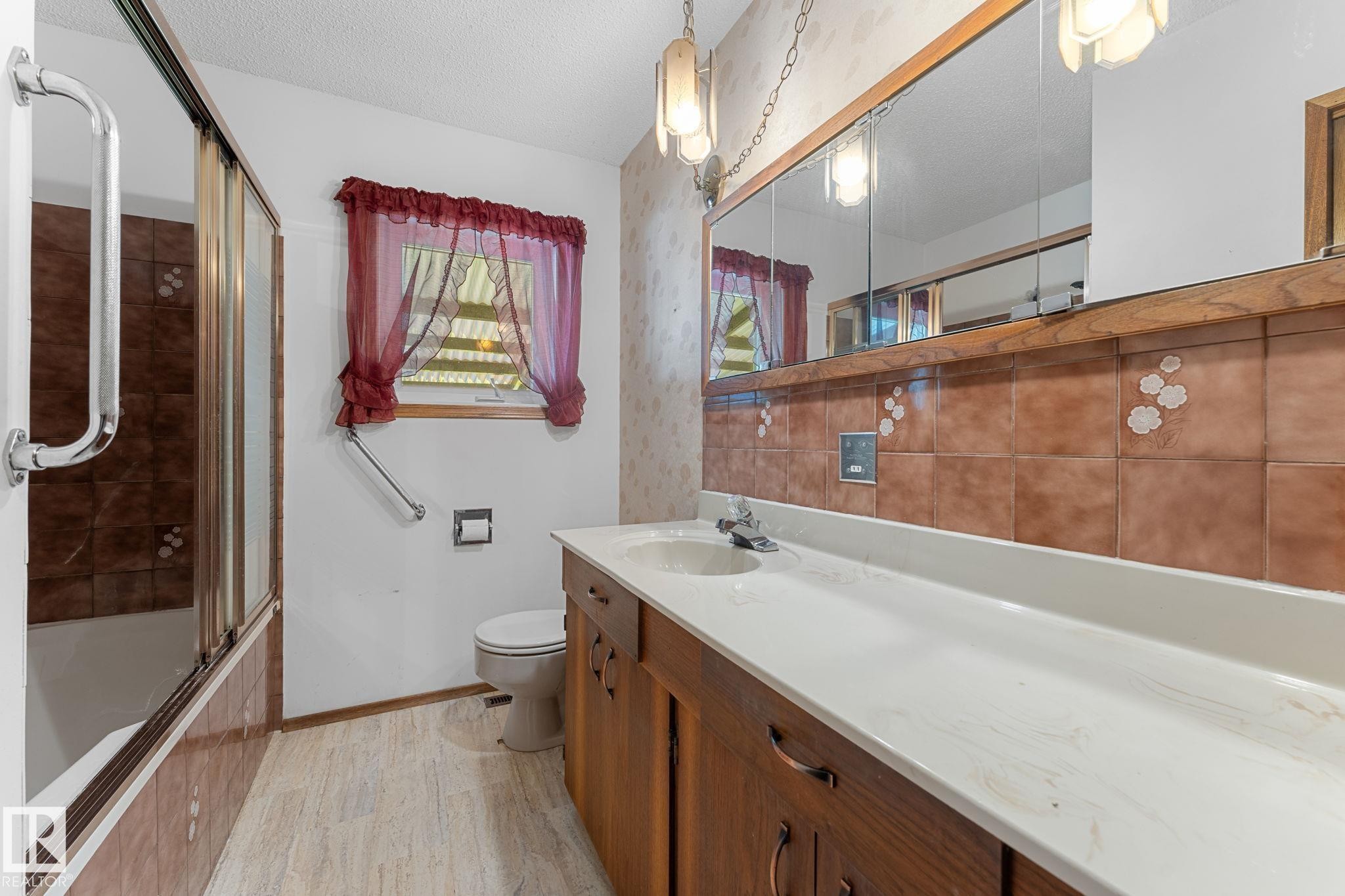 5020 53 Avenue, Onoway, AB