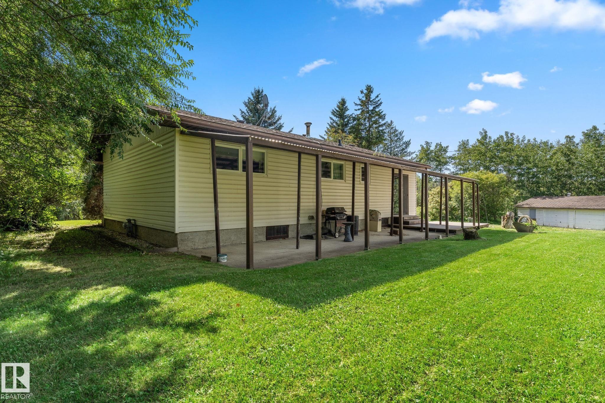 5020 53 Avenue, Onoway, AB