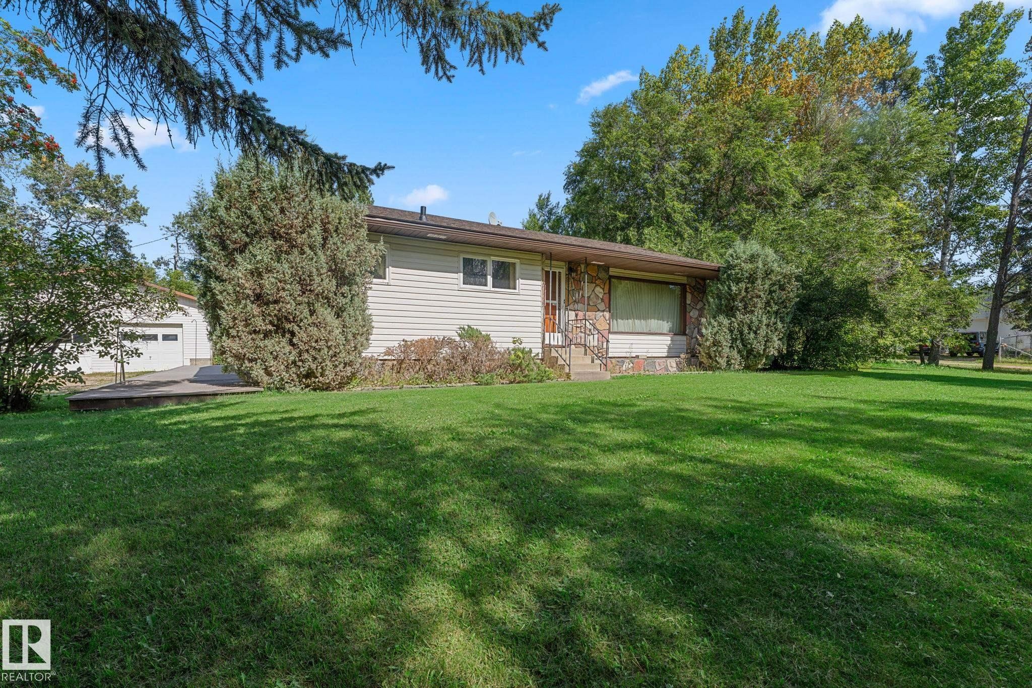 5020 53 Avenue, Onoway, AB