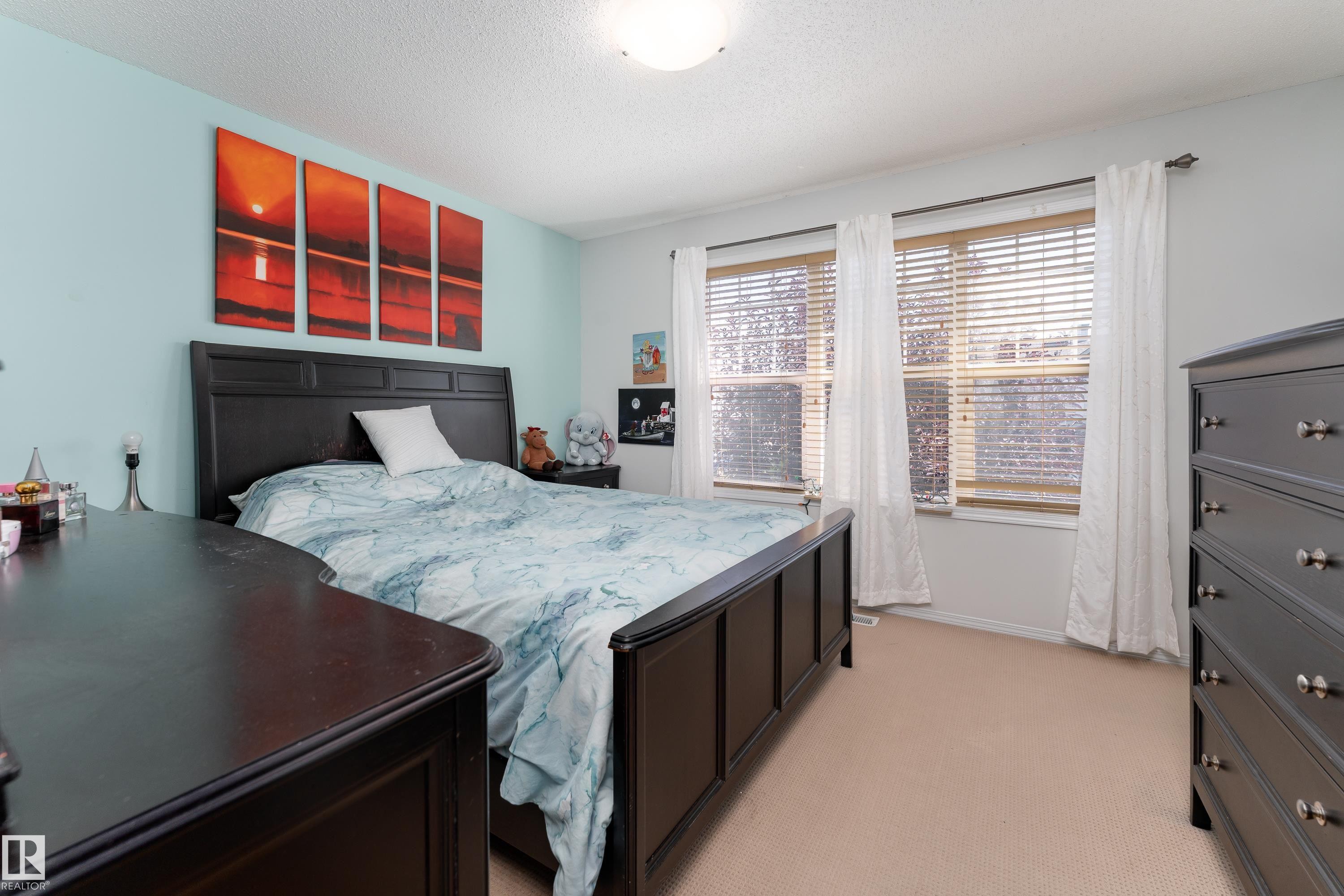 5632 203 Street Nw, Edmonton, AB