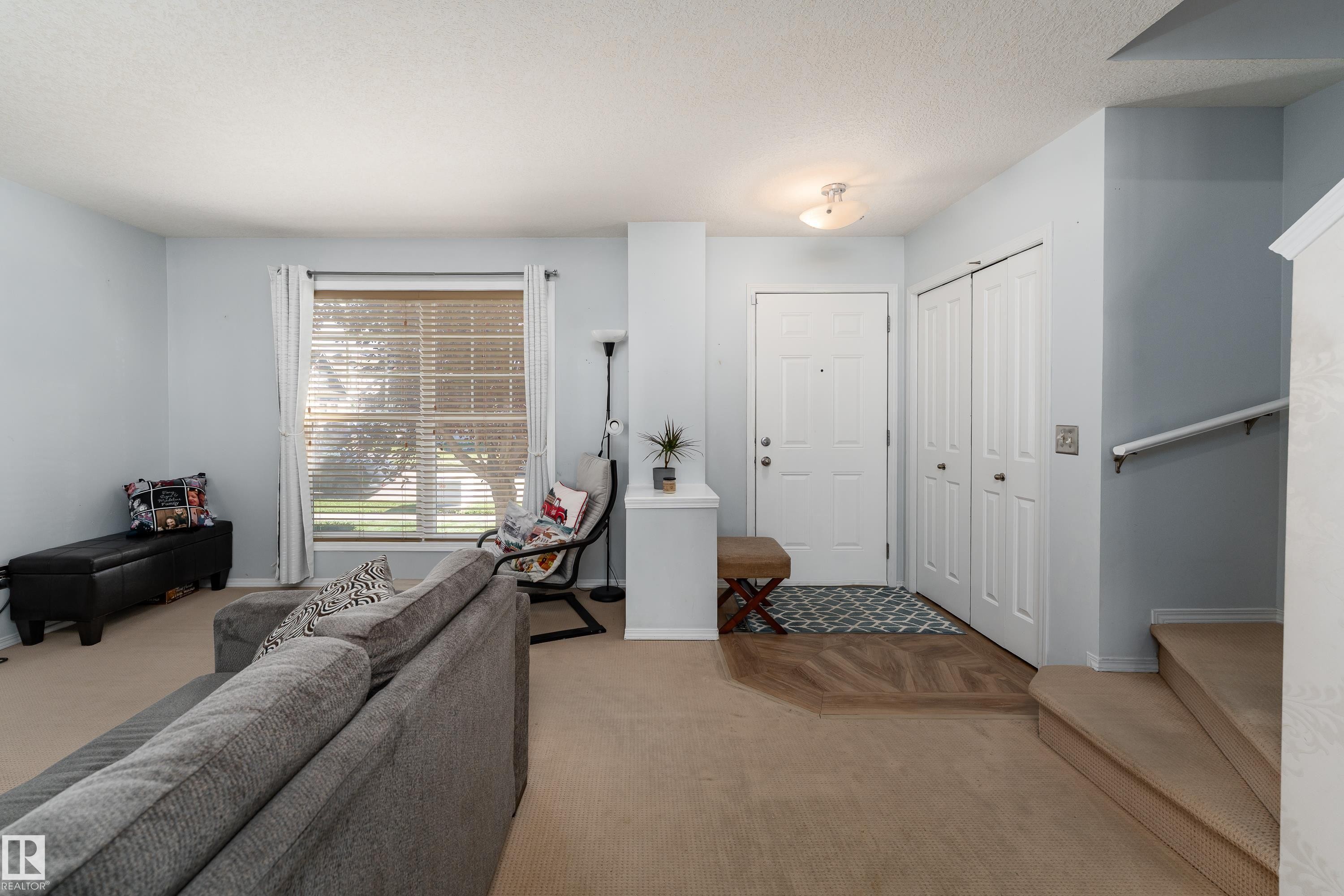 5632 203 Street Nw, Edmonton, AB
