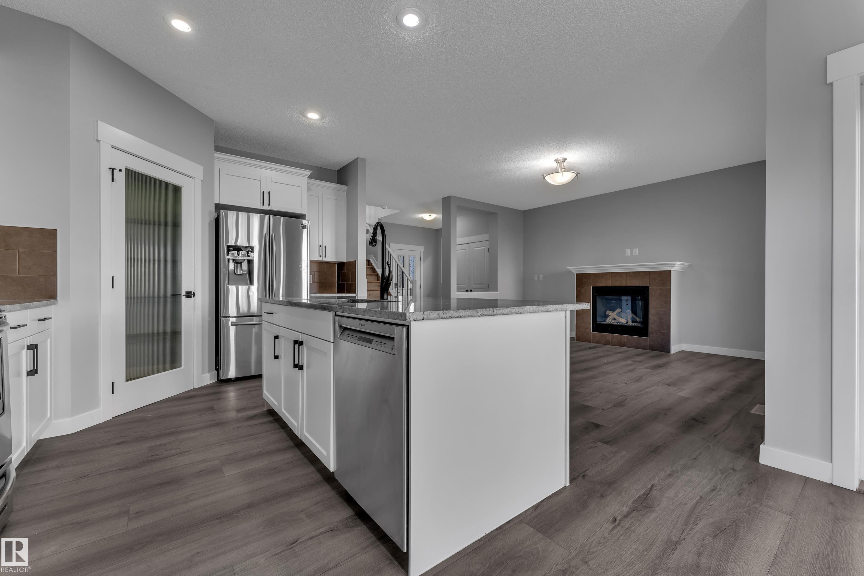 642 Adams Way Sw, Edmonton, AB