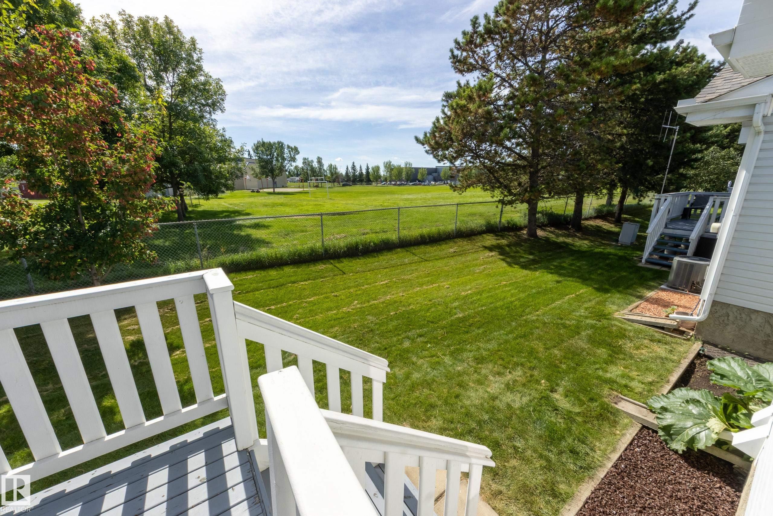 #6 9704 165 St Nw, Edmonton, AB