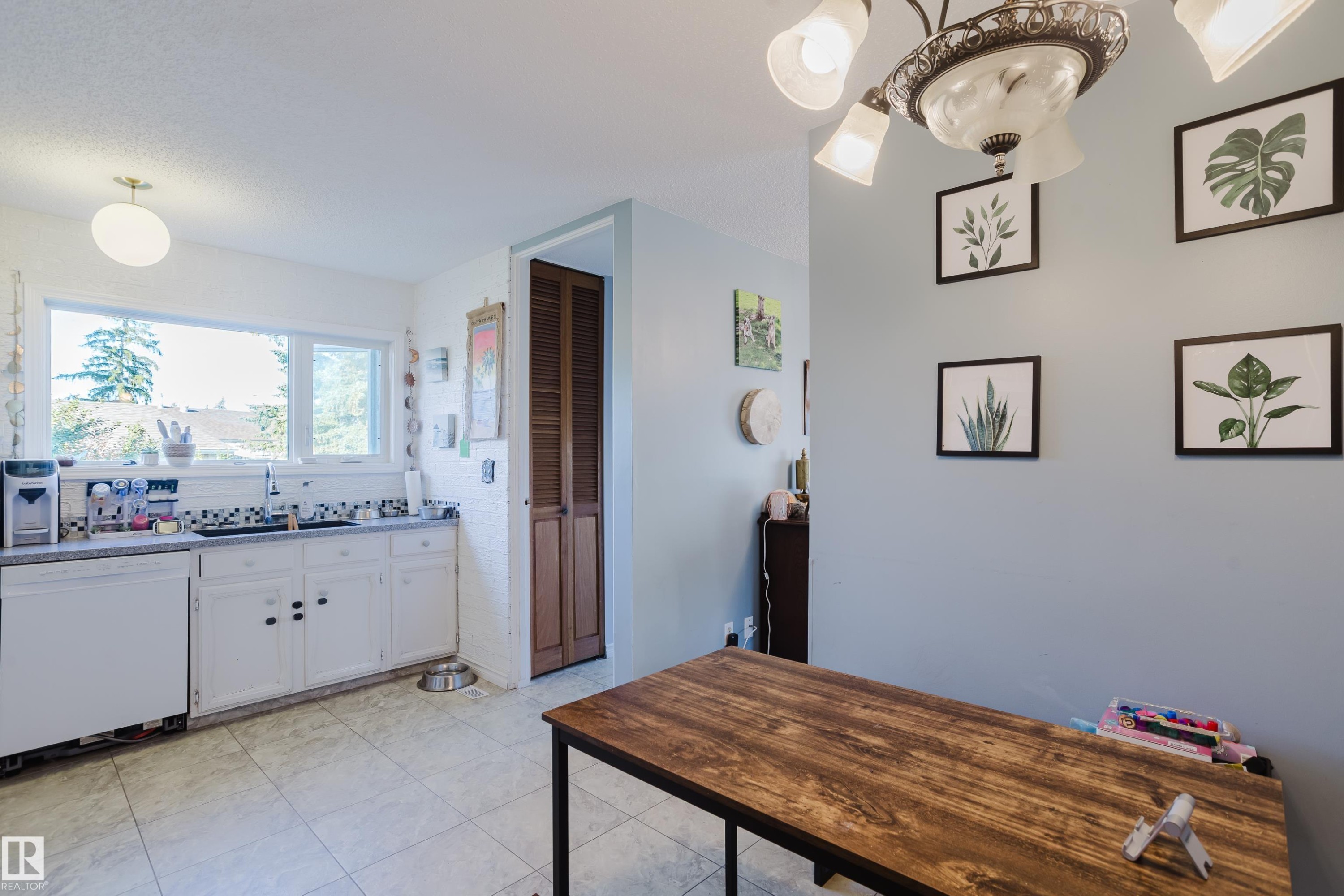 15256 122 Street Nw, Edmonton, AB