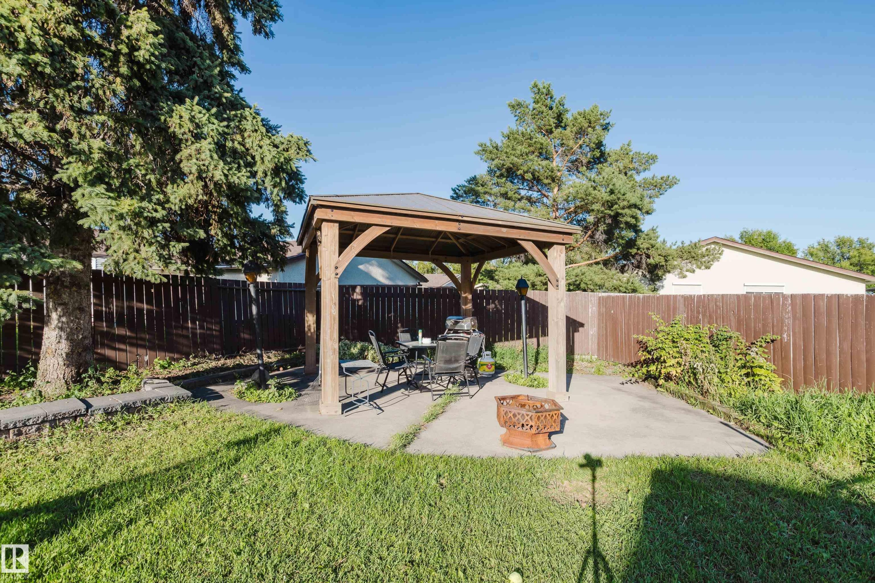 15256 122 Street Nw, Edmonton, AB