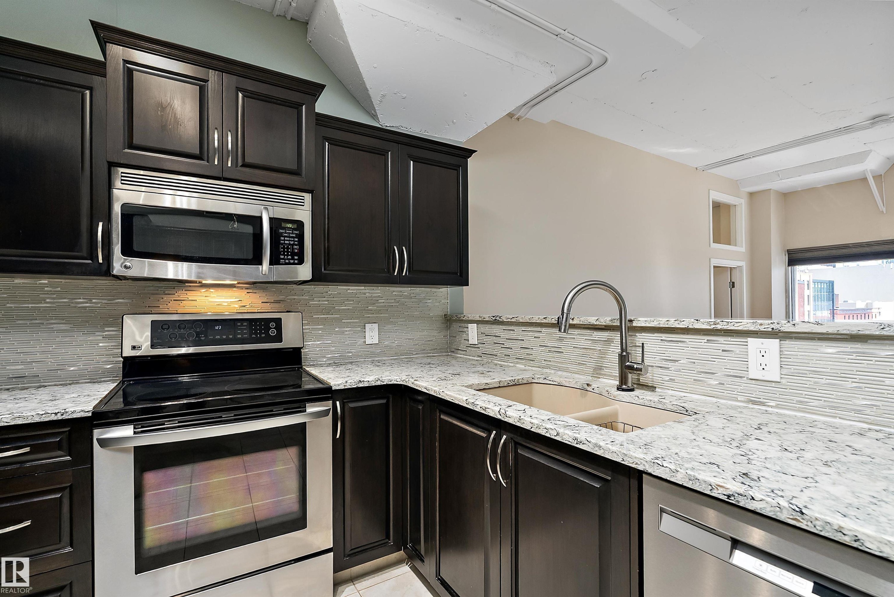 #506 10179 105 St Nw, Edmonton, AB