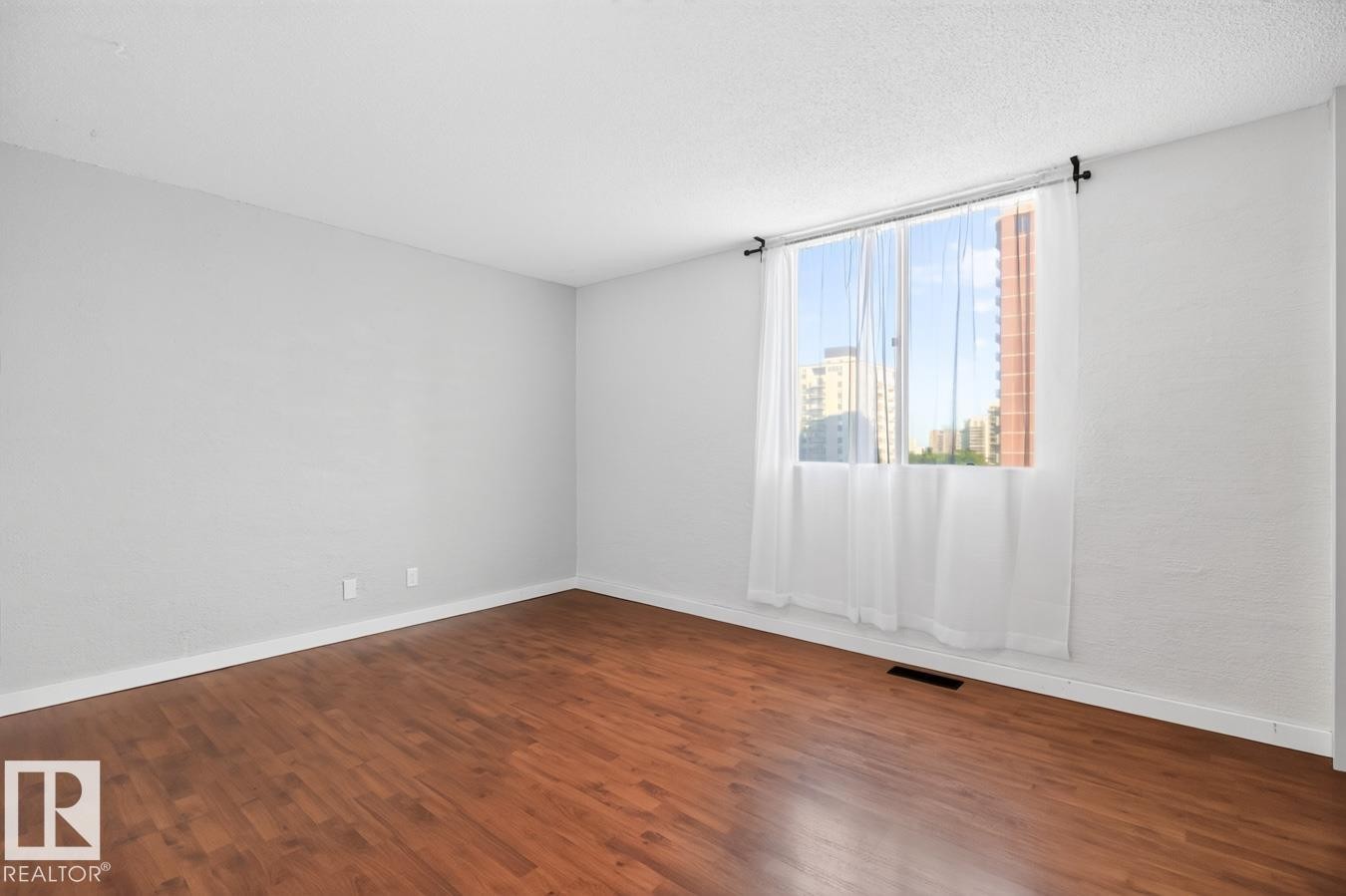 #612 11307 99 Av Nw, Edmonton, AB
