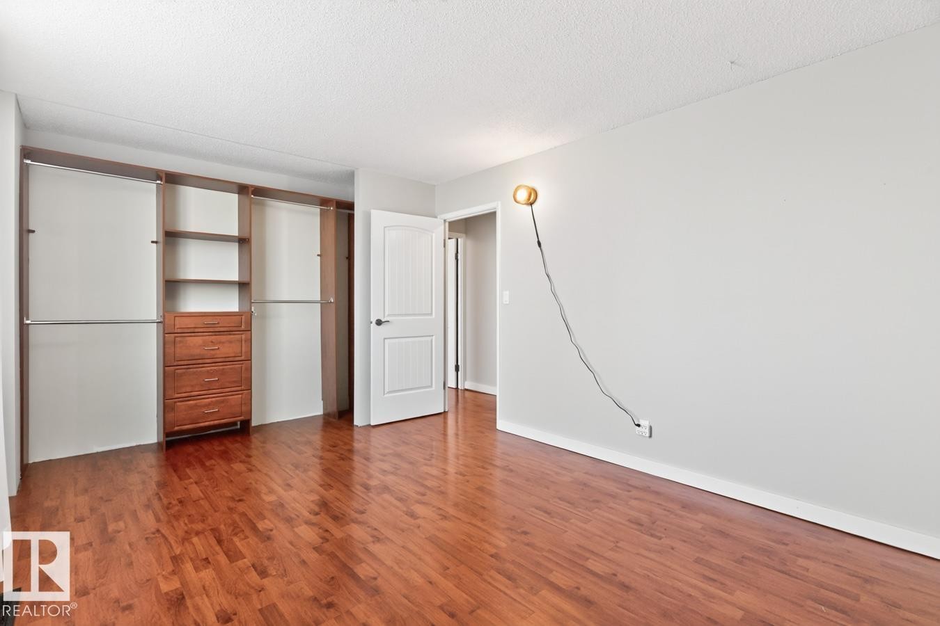 #612 11307 99 Av Nw, Edmonton, AB