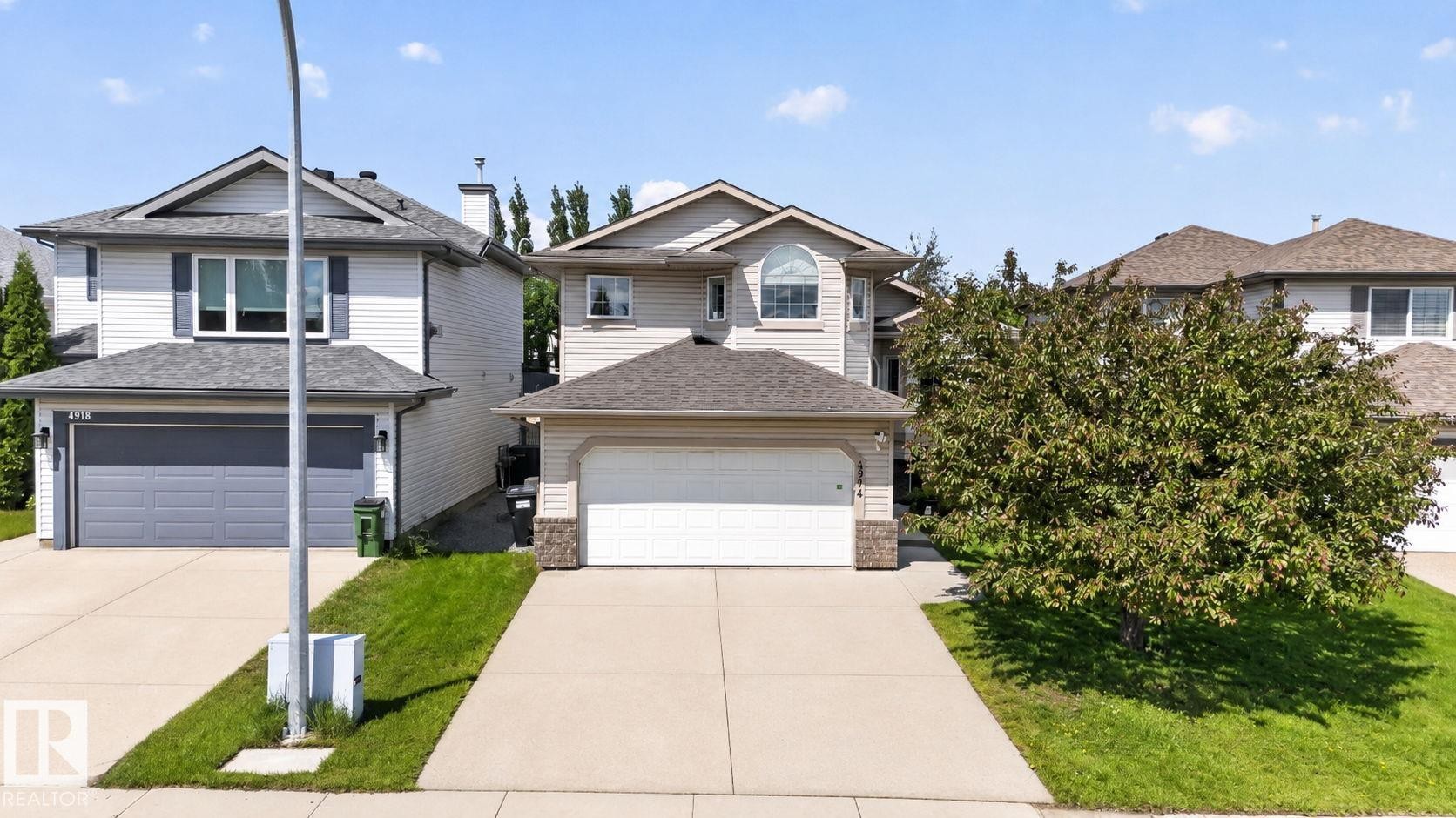 4914 152A Avenue Nw, Edmonton, AB - Outdoor With Facade