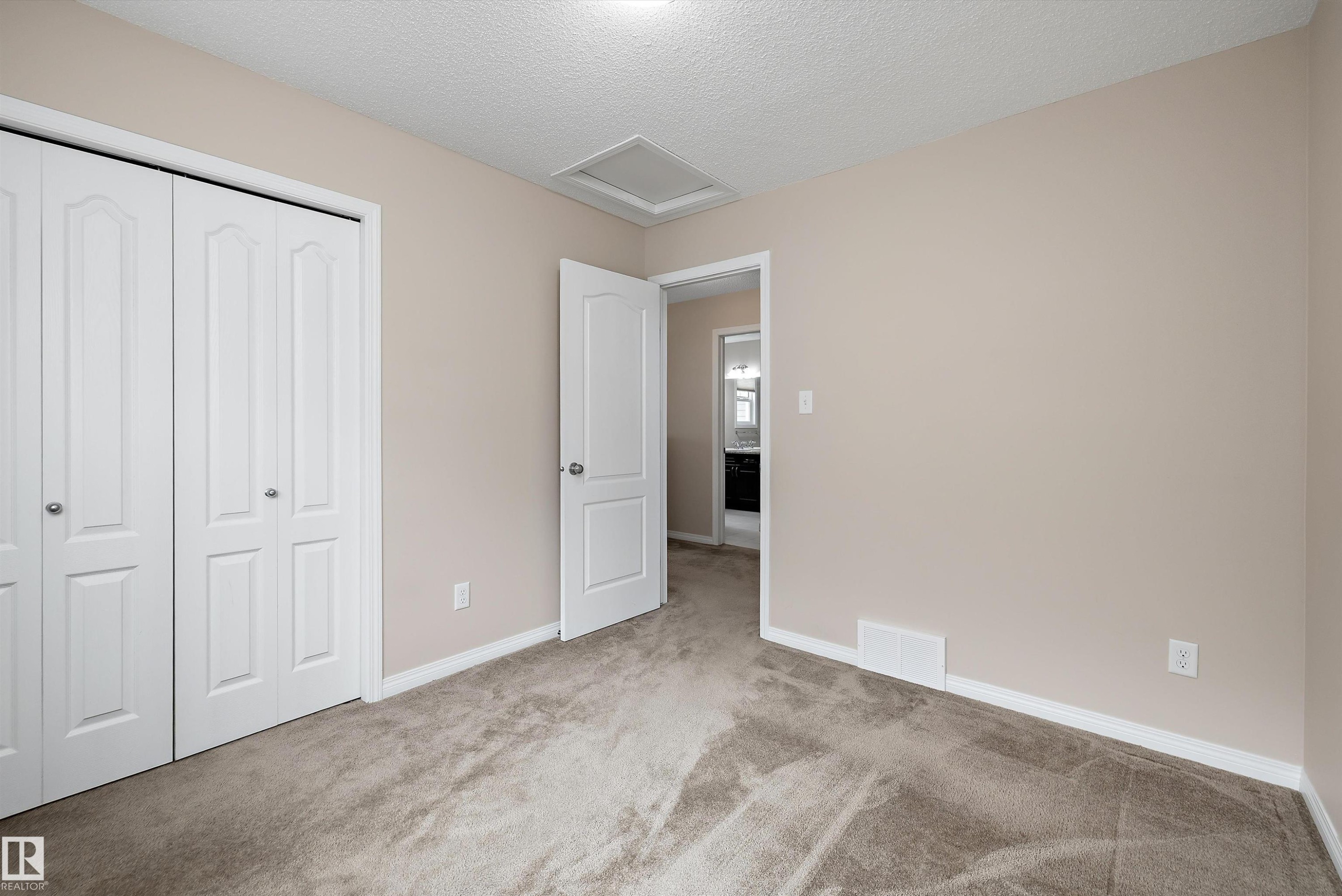 4020 166 Avenue Nw, Edmonton, AB
