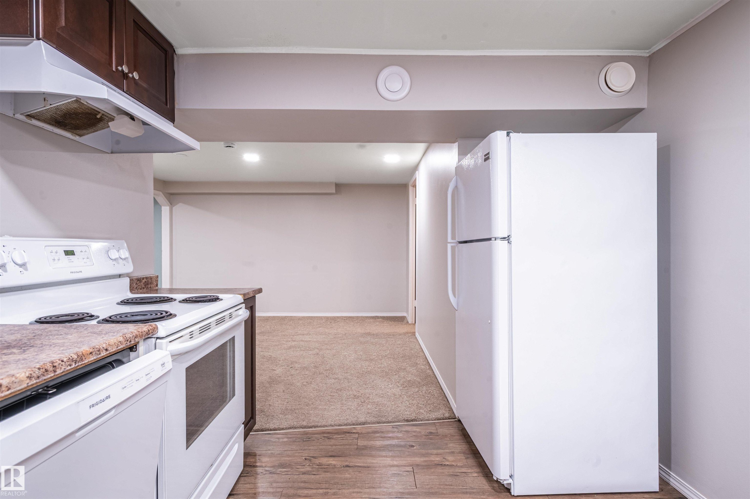 5207 103 Avenue Nw, Edmonton, AB