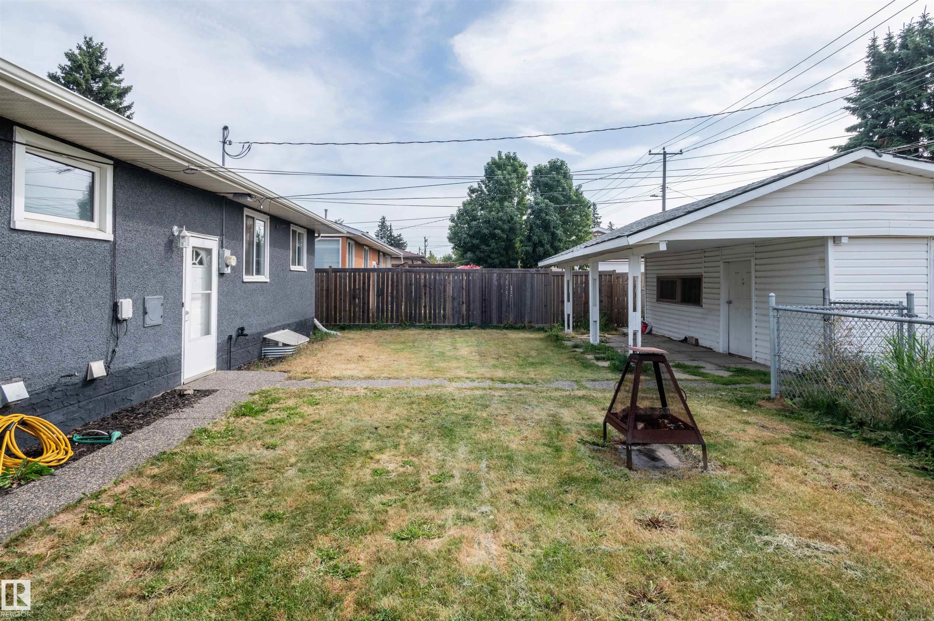 5207 103 Avenue Nw, Edmonton, AB