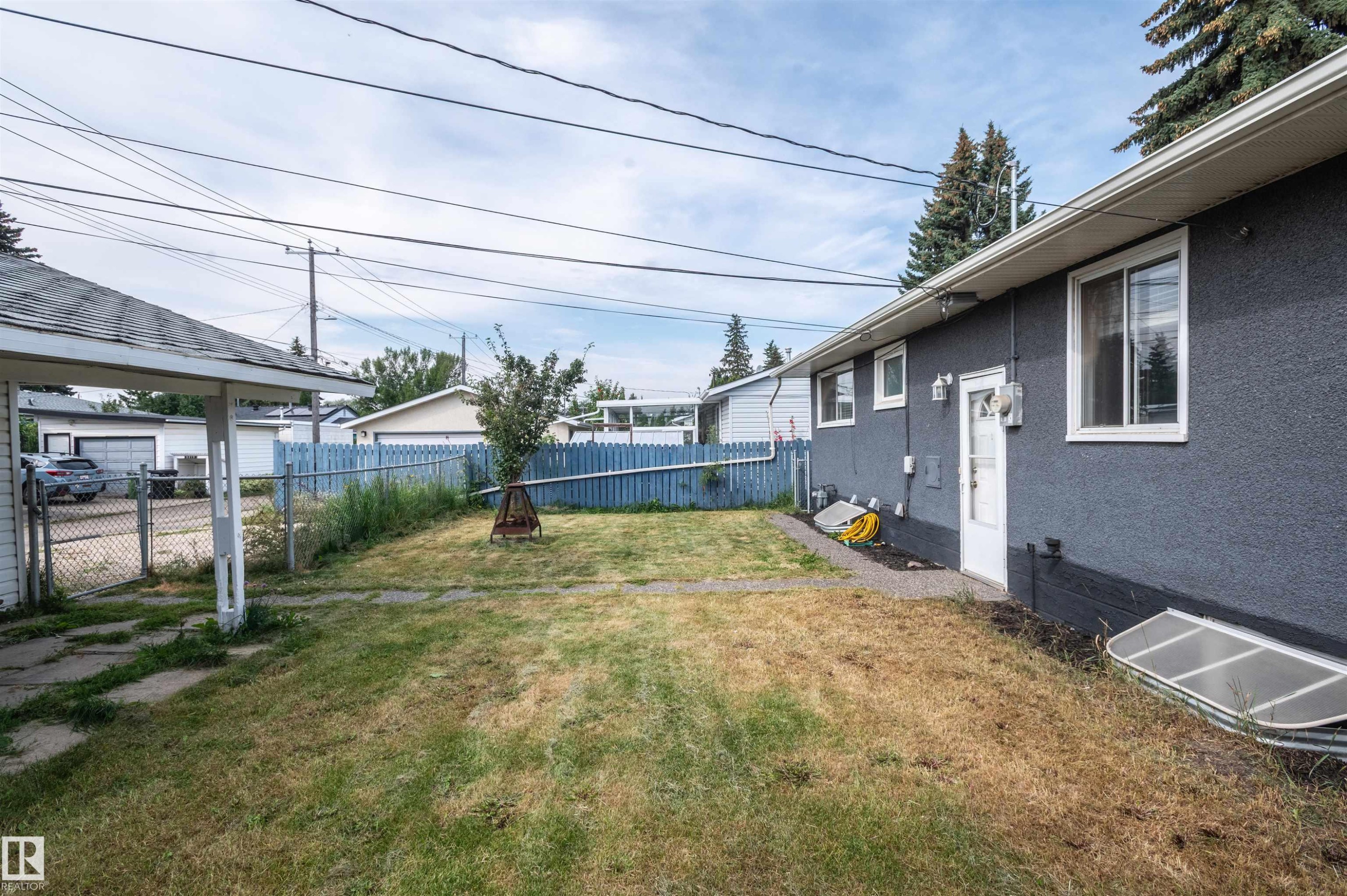 5207 103 Avenue Nw, Edmonton, AB