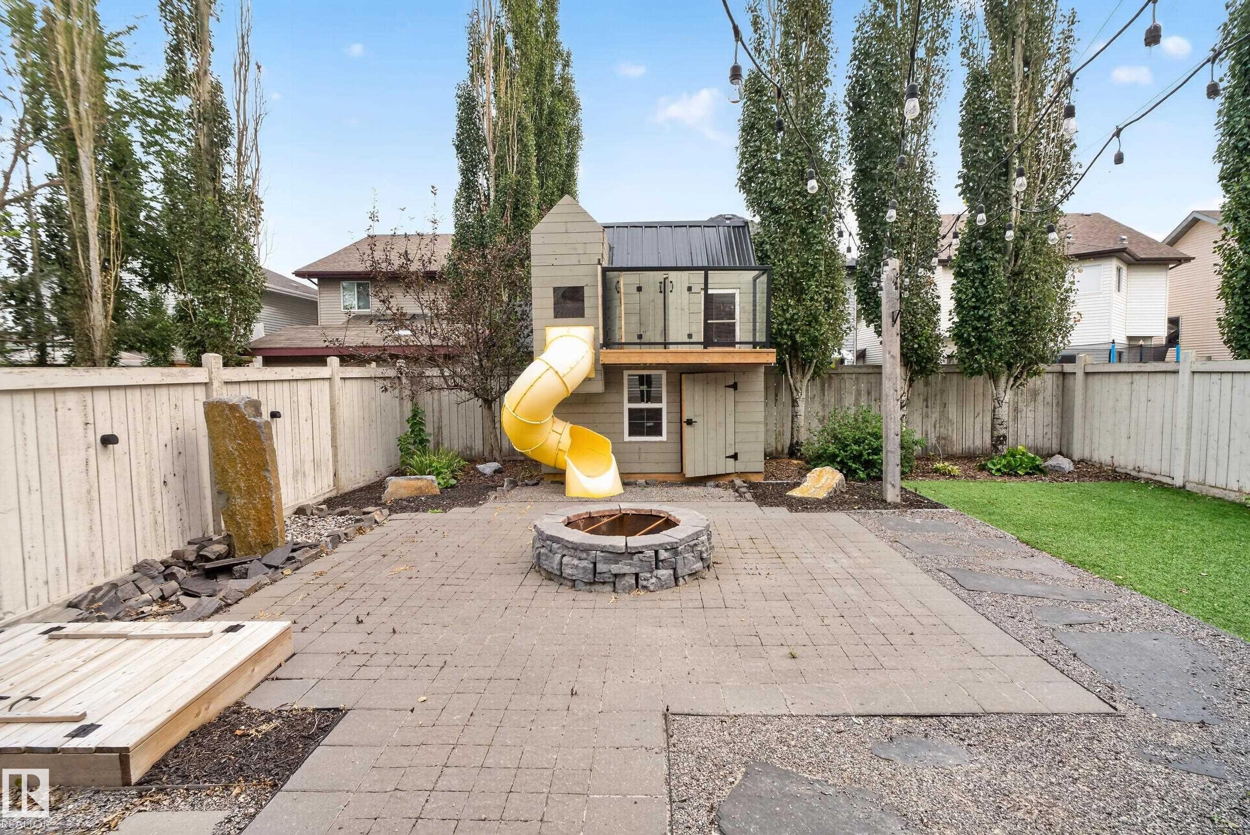 1107 Chahley Crest Nw, Edmonton, AB