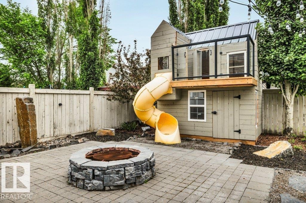 1107 Chahley Crest Nw, Edmonton, AB