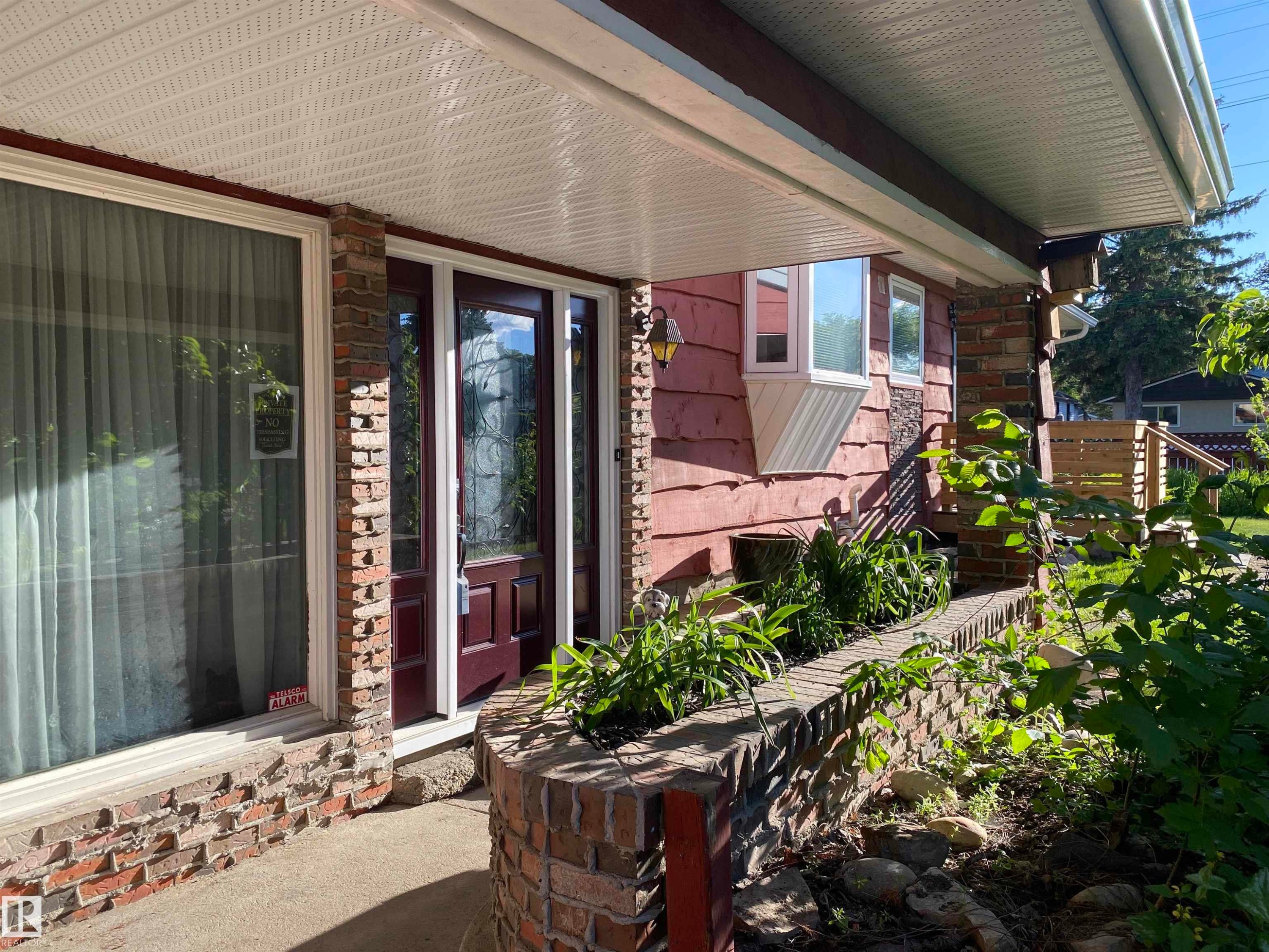 12137 50 Street Nw, Edmonton, AB
