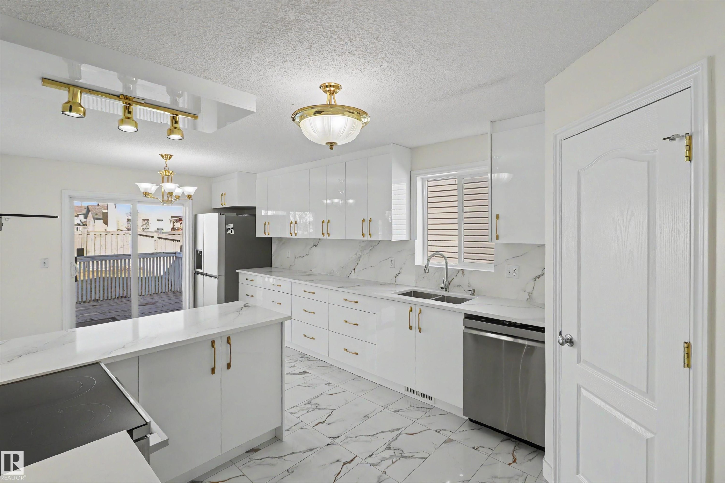4712 201 St Nw, Edmonton, AB