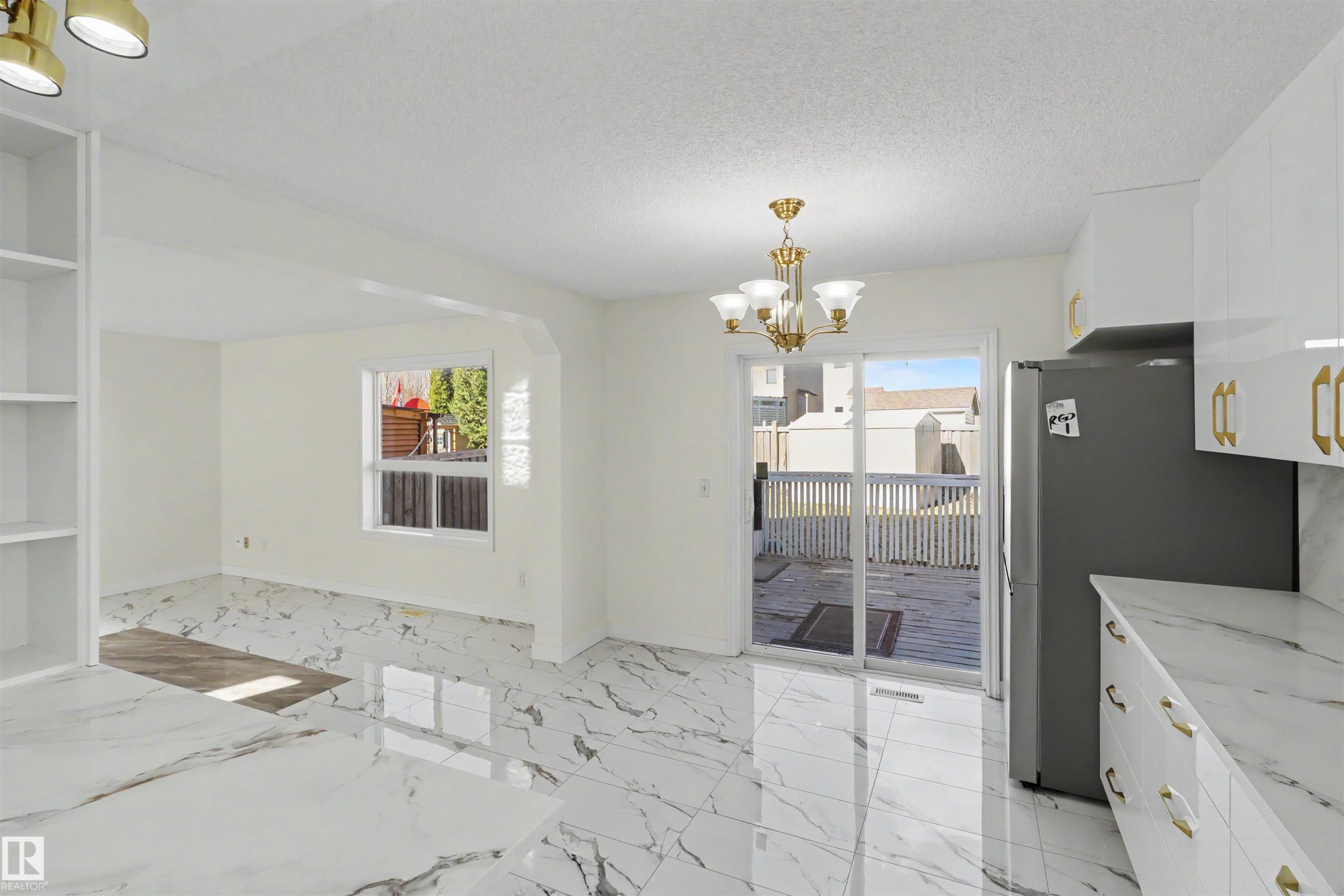 4712 201 St Nw, Edmonton, AB