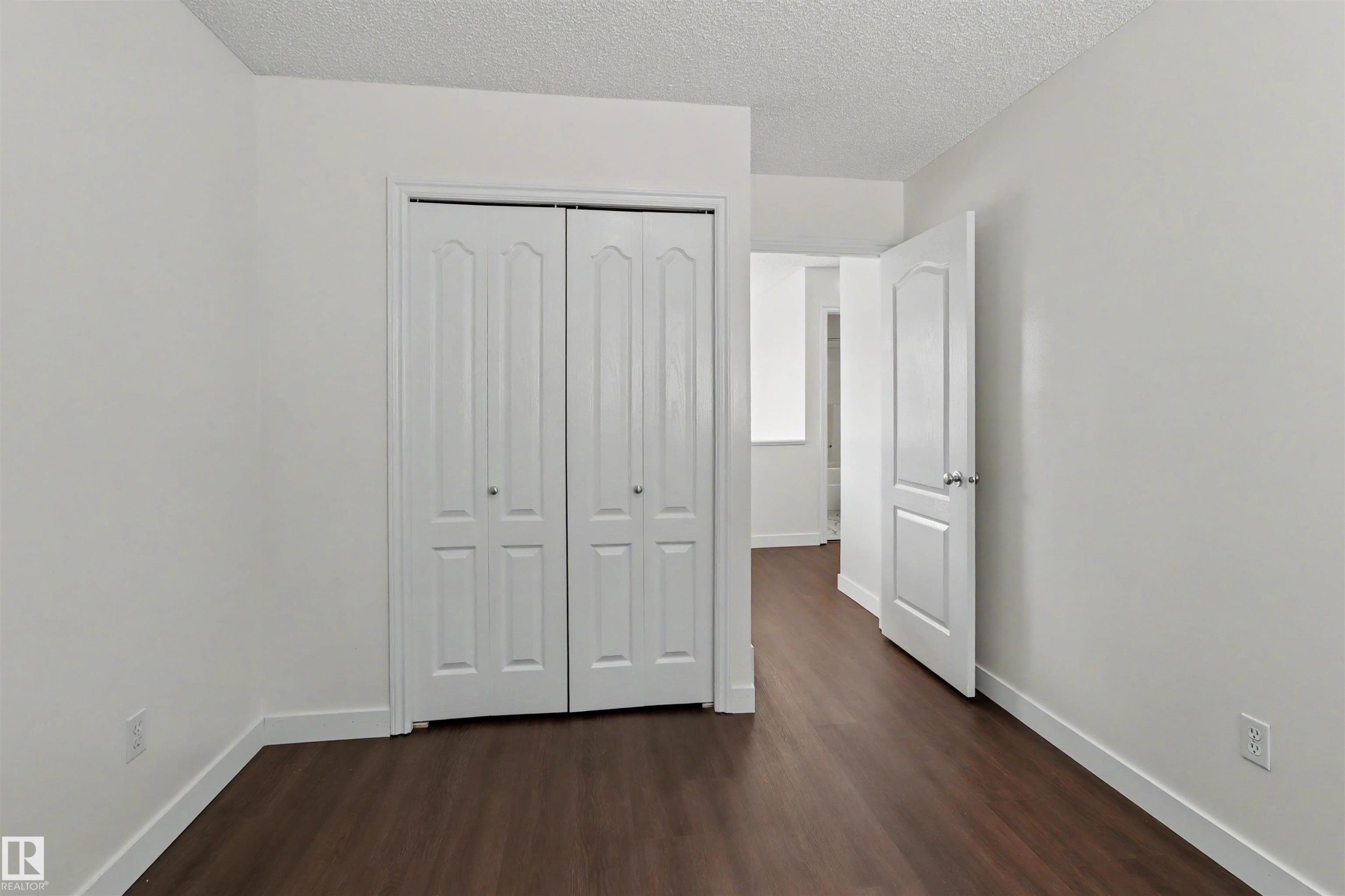 4712 201 St Nw, Edmonton, AB
