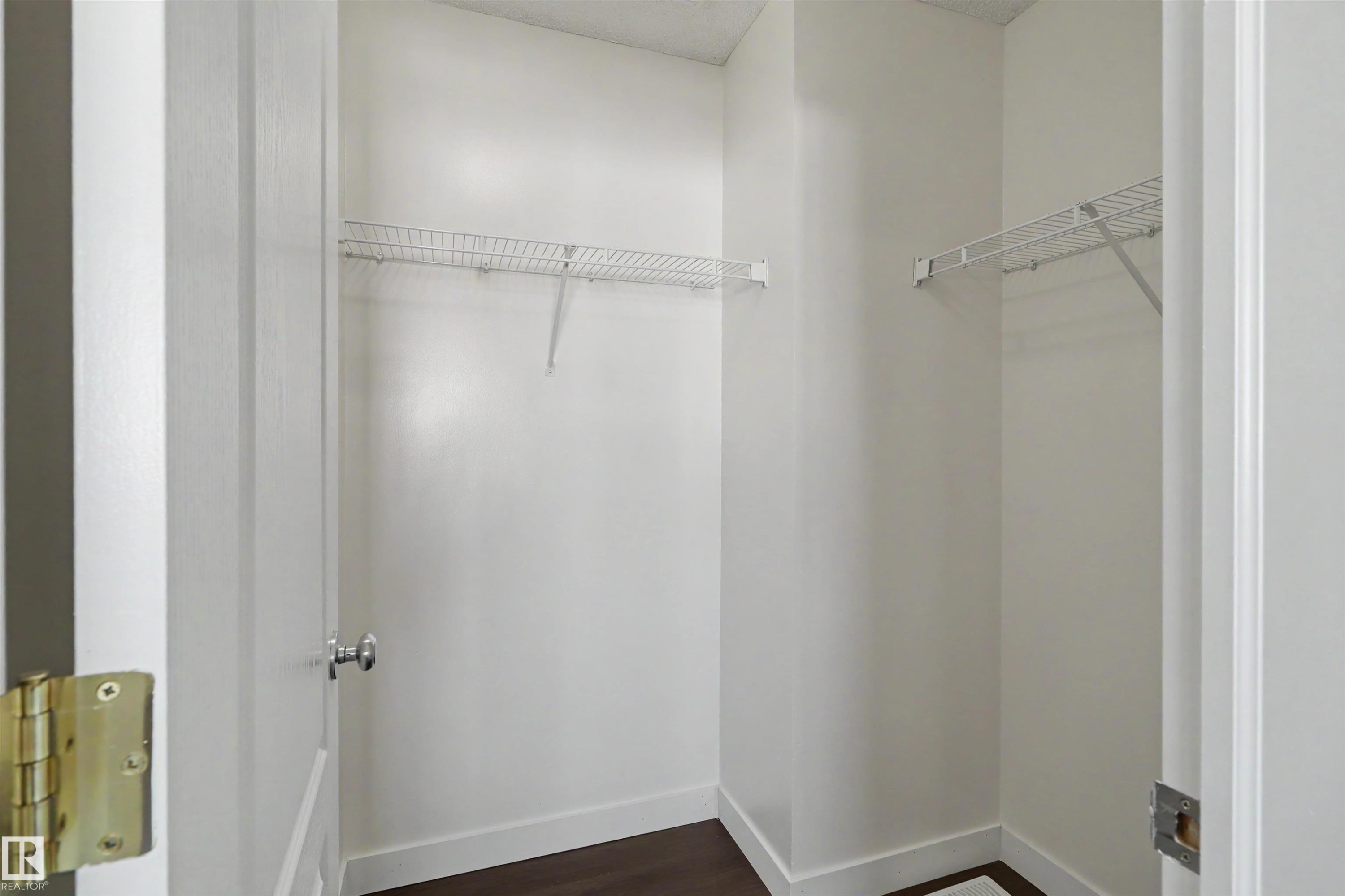 4712 201 St Nw, Edmonton, AB