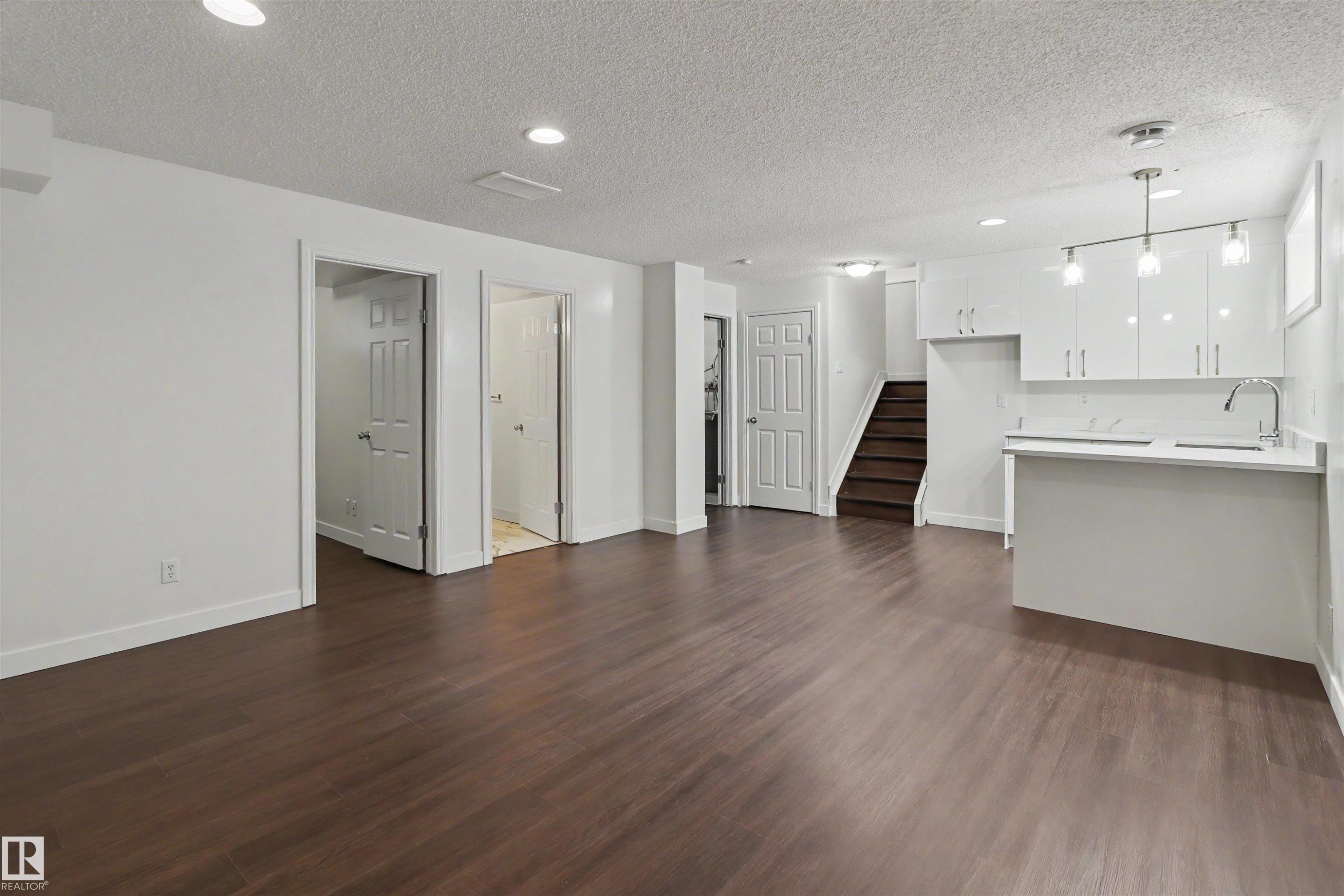 4712 201 St Nw, Edmonton, AB