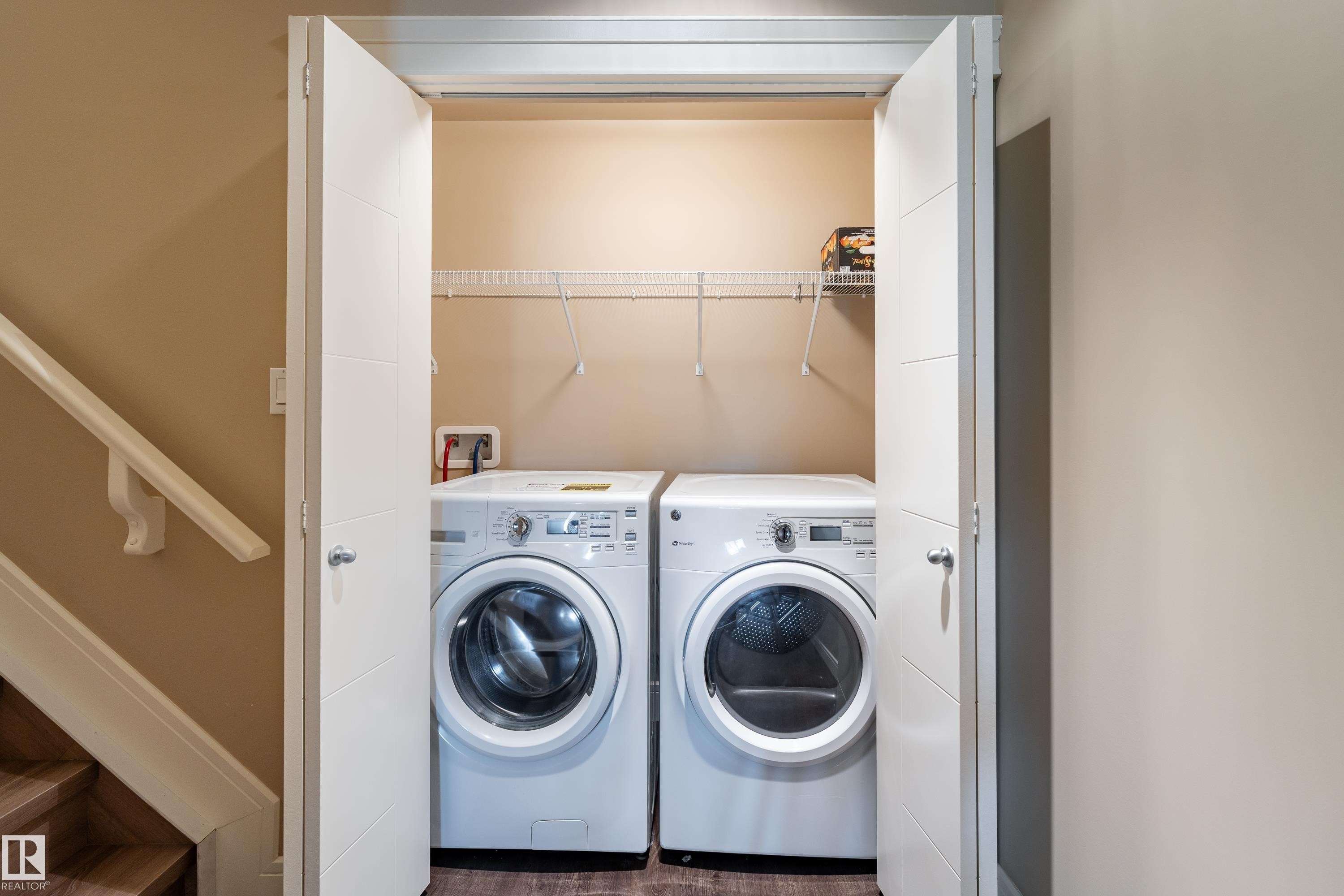 3301 Abbott Crescent Sw, Edmonton, AB - Indoor Photo Showing Laundry Room
