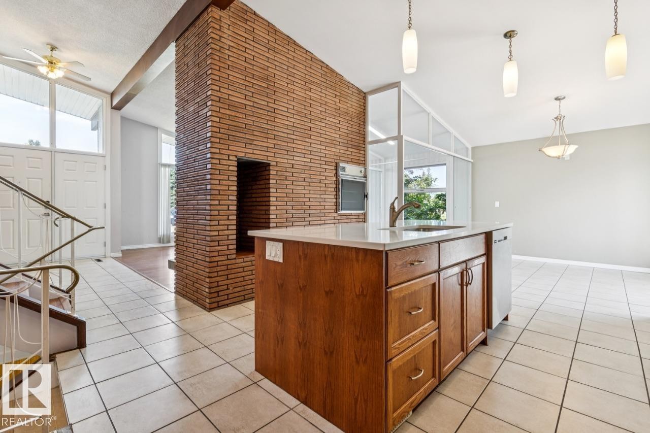 14011 71 Street Nw, Edmonton, AB