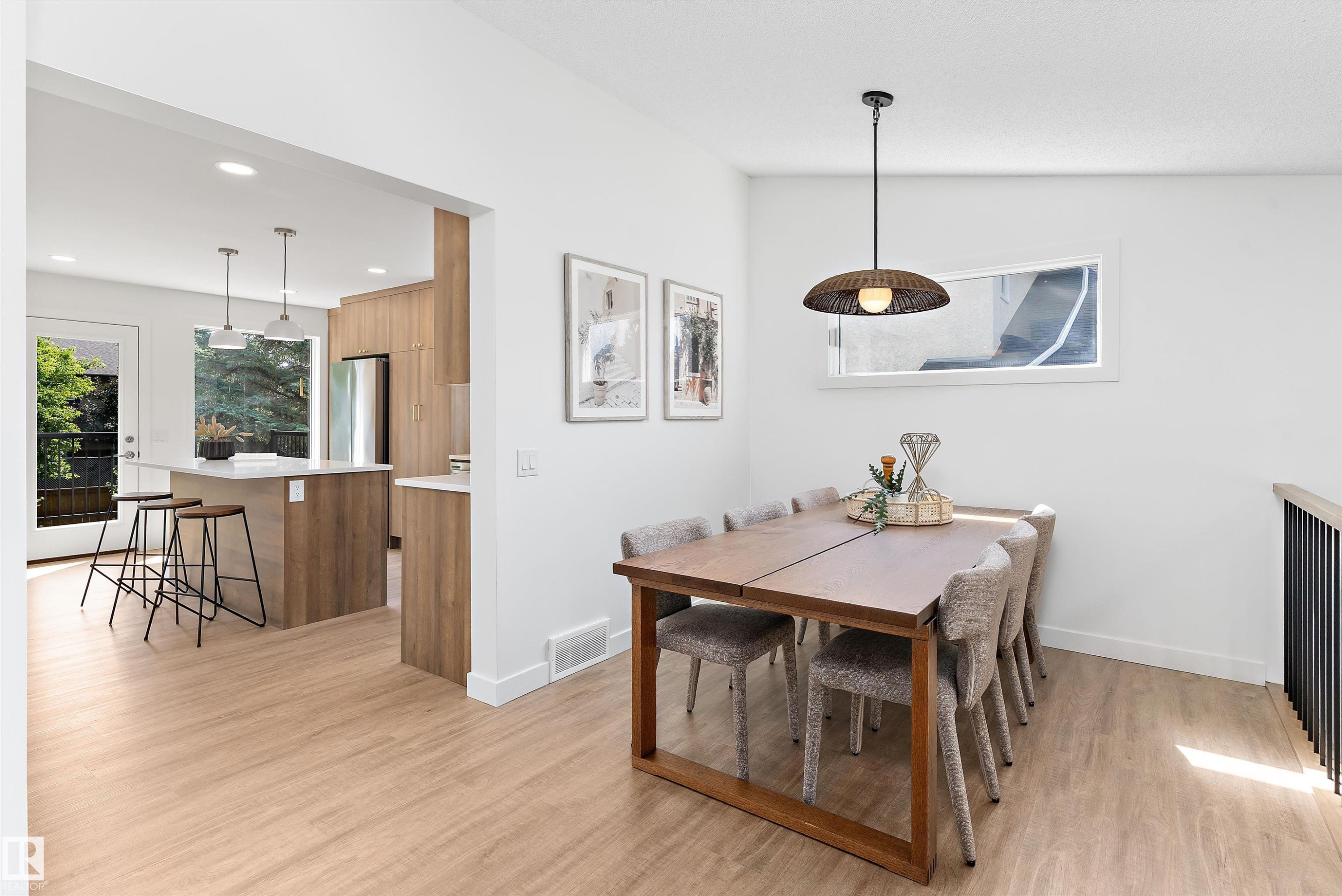 8311 184 Street Nw, Edmonton, AB - Indoor Photo Showing Dining Room