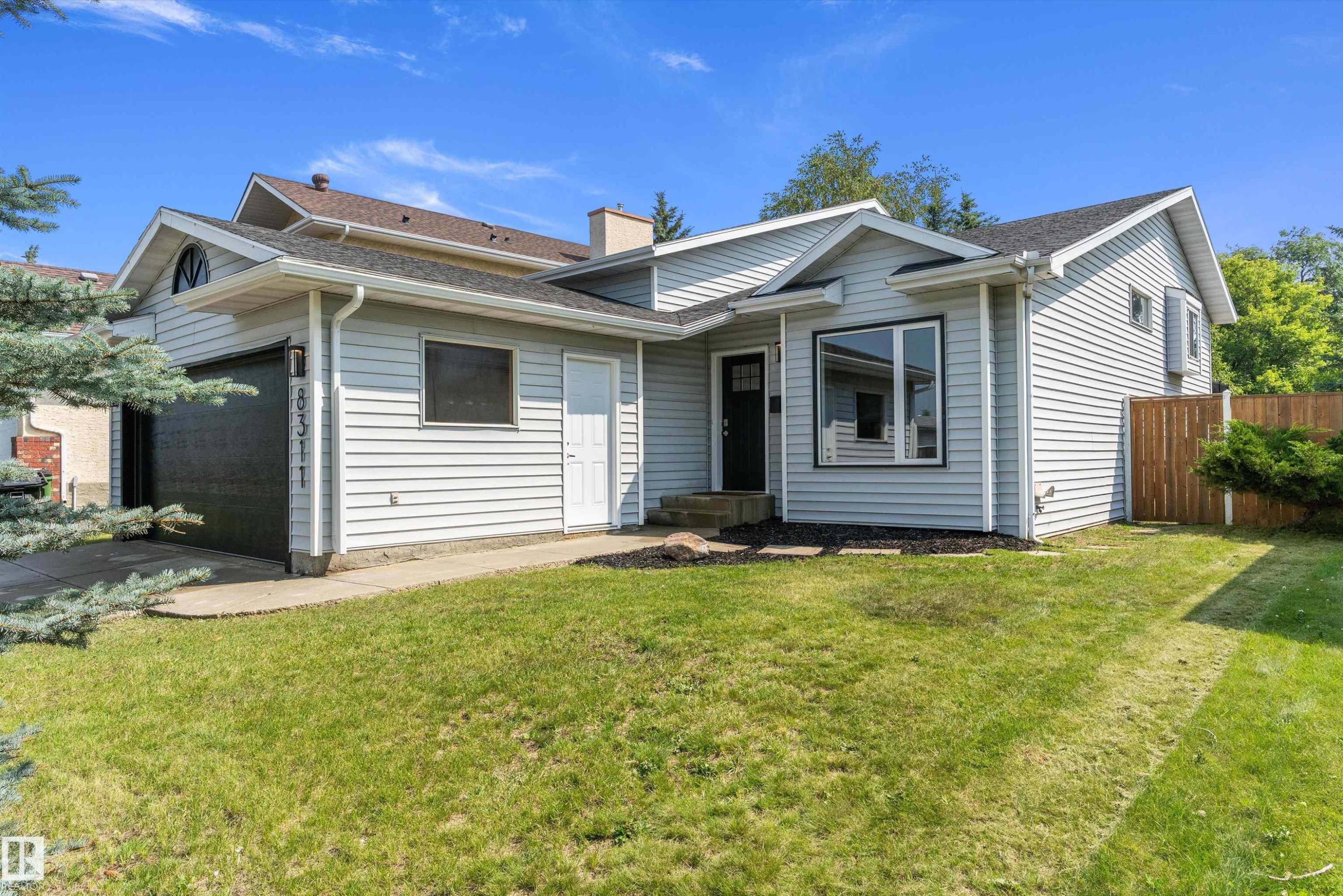 8311 184 Street Nw, Edmonton, AB - Outdoor
