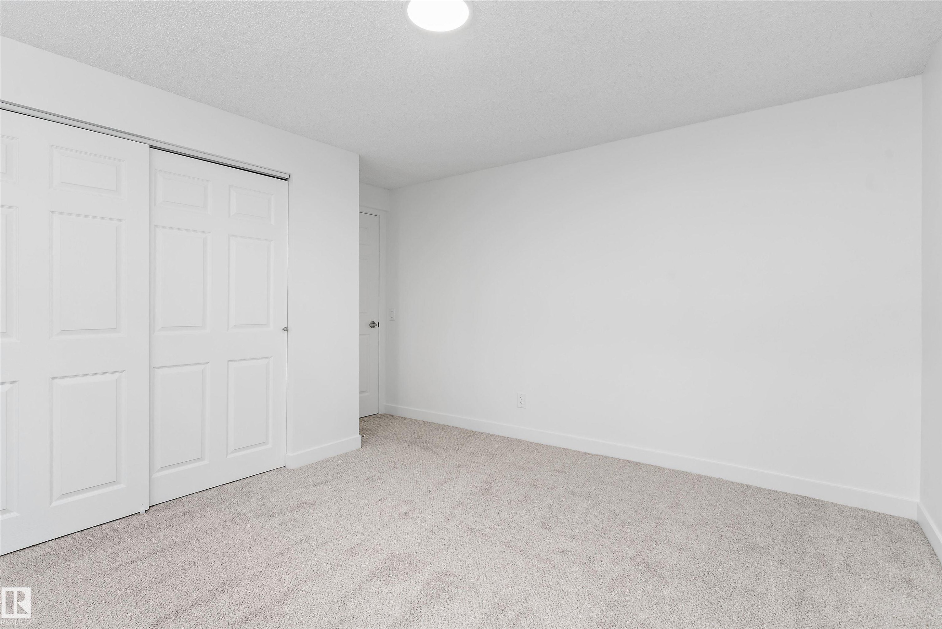 8311 184 Street Nw, Edmonton, AB - Indoor Photo Showing Other Room
